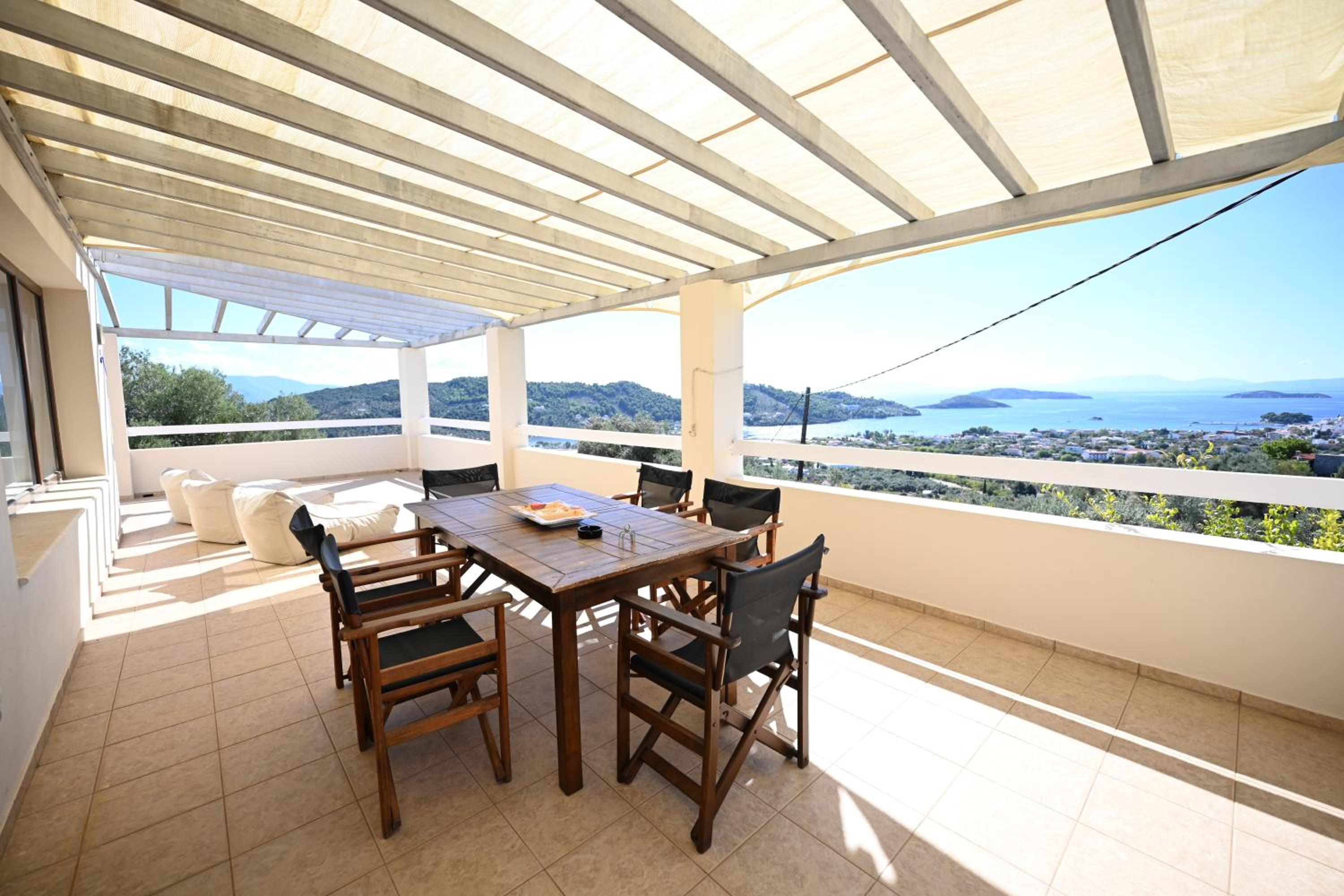 Villa Theadora