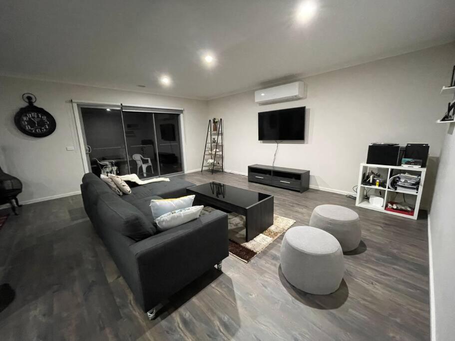 Close to Dandenong Ranges and Mornington peninsula