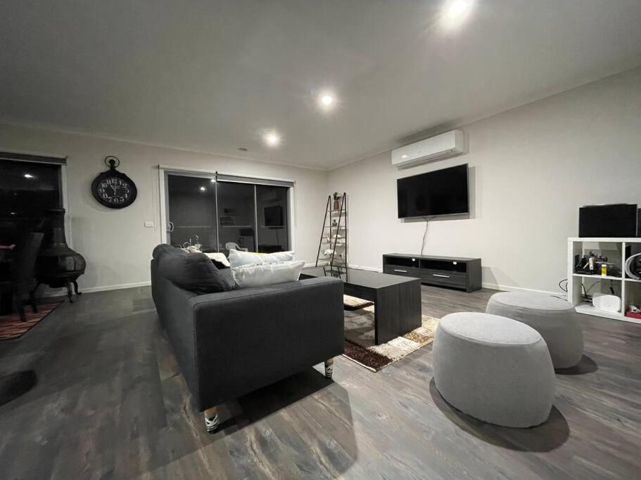 Close to Dandenong Ranges and Mornington peninsula