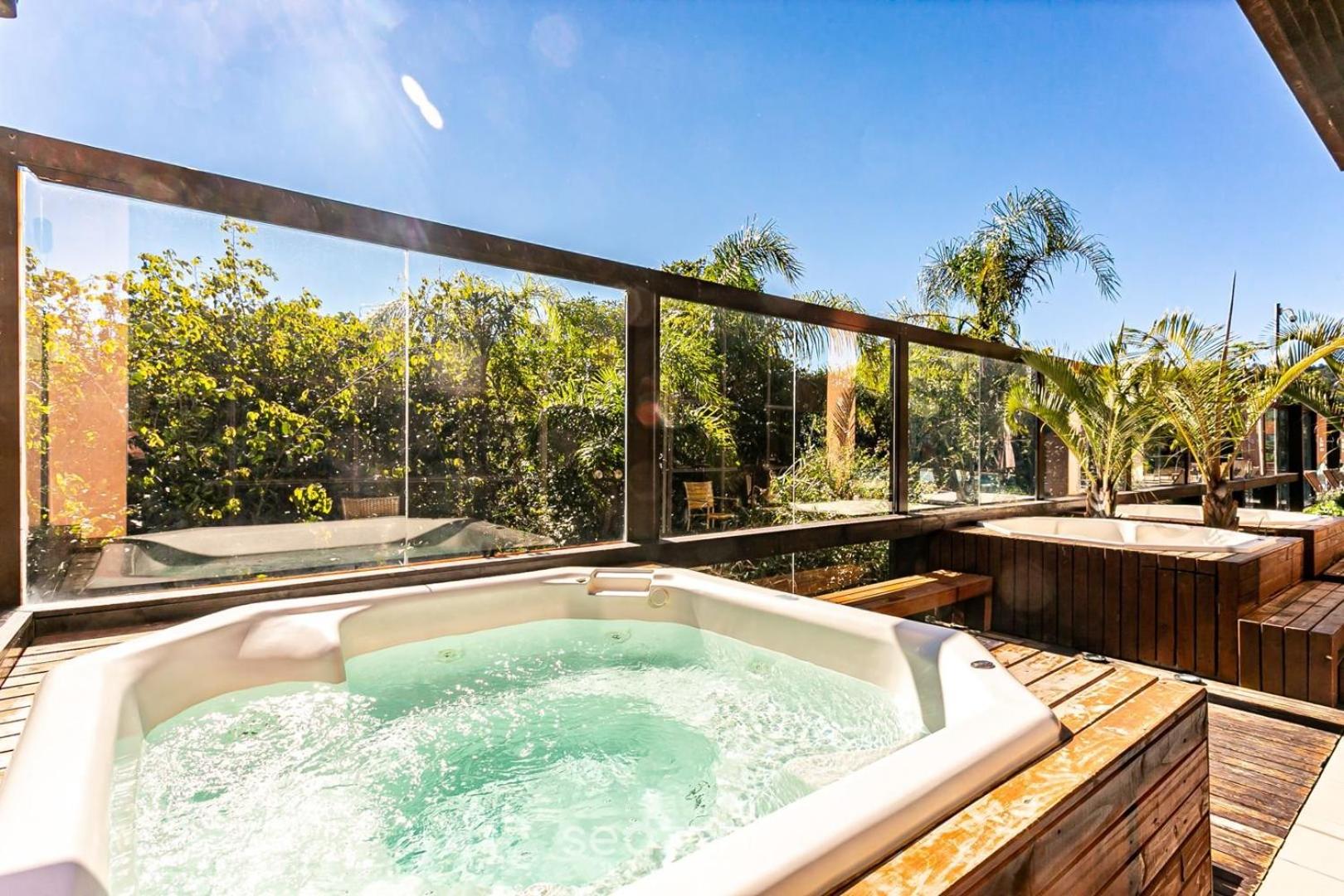 Modern Studios by the Sea - Jurerê Beach Village JBVTOP