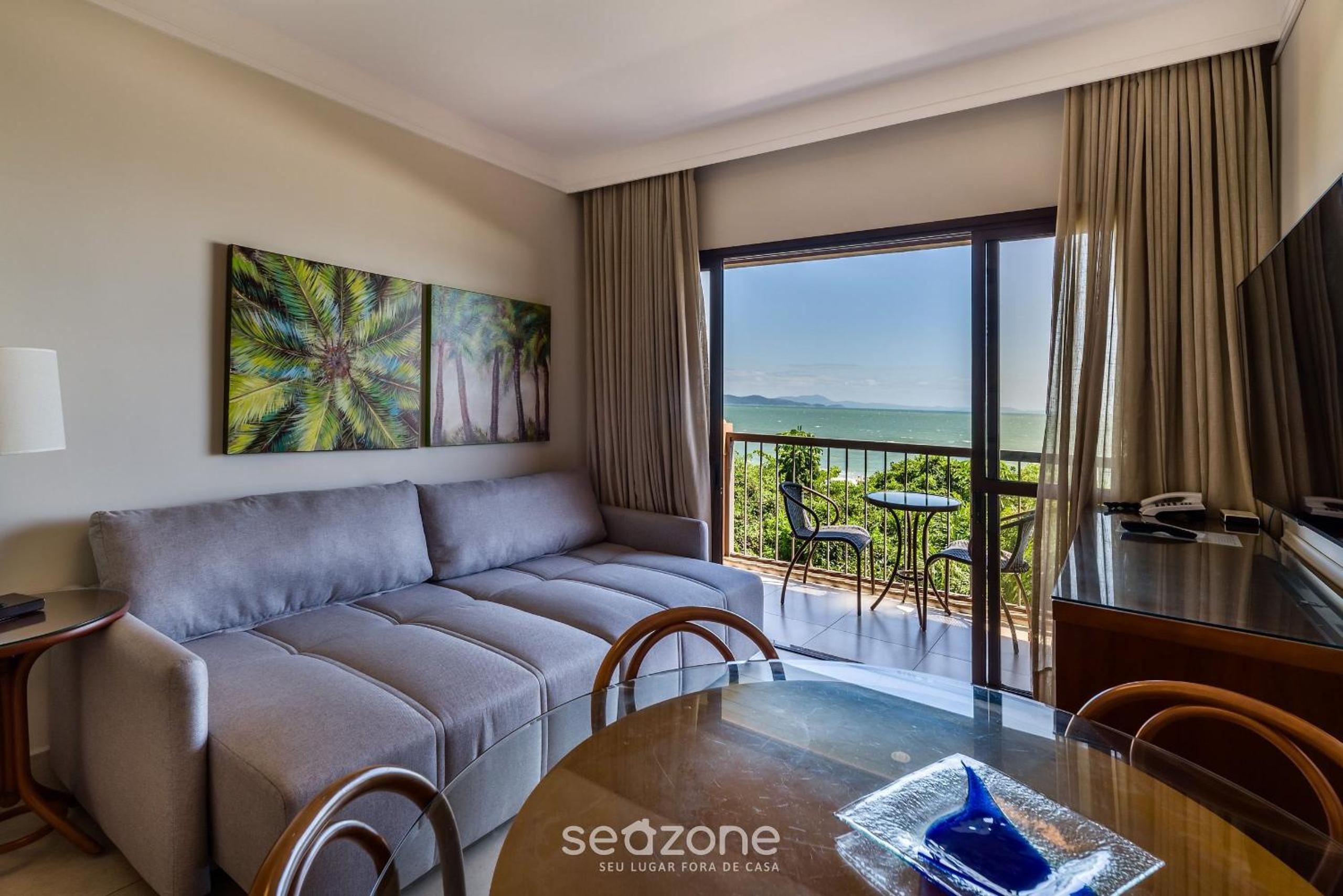 Modern Studios by the Sea - Jurerê Beach Village JBVTOP