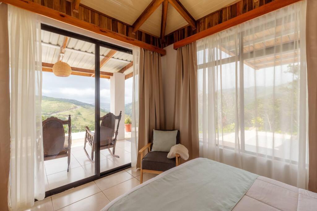 Alas House, Monteverde with amazing sunset view!