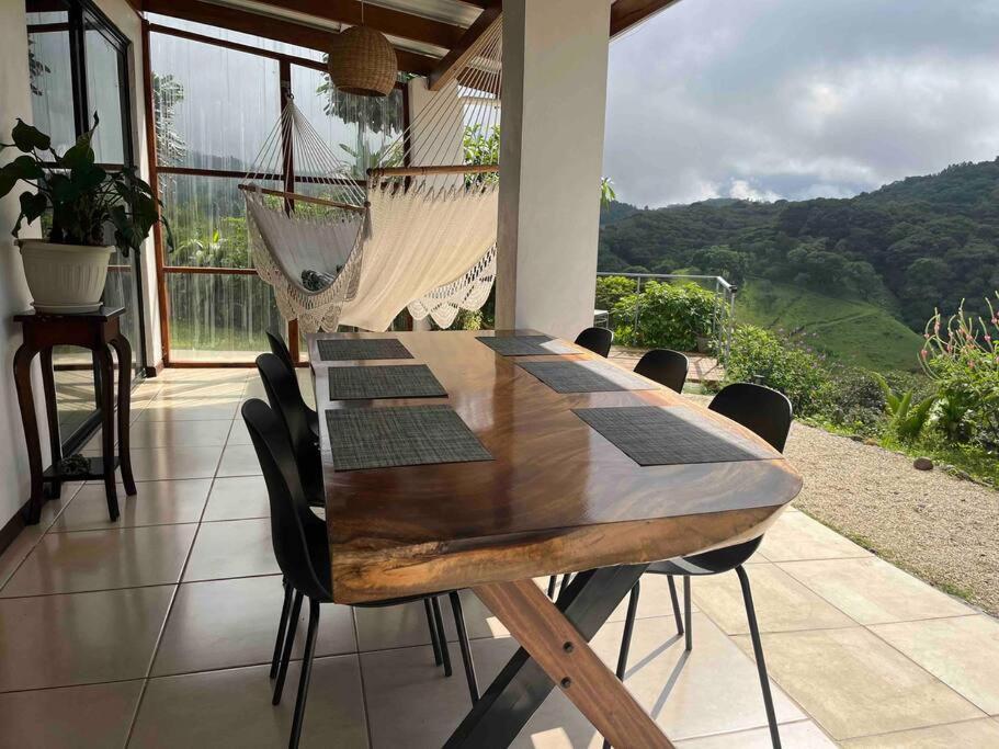 Alas House, Monteverde with amazing sunset view!