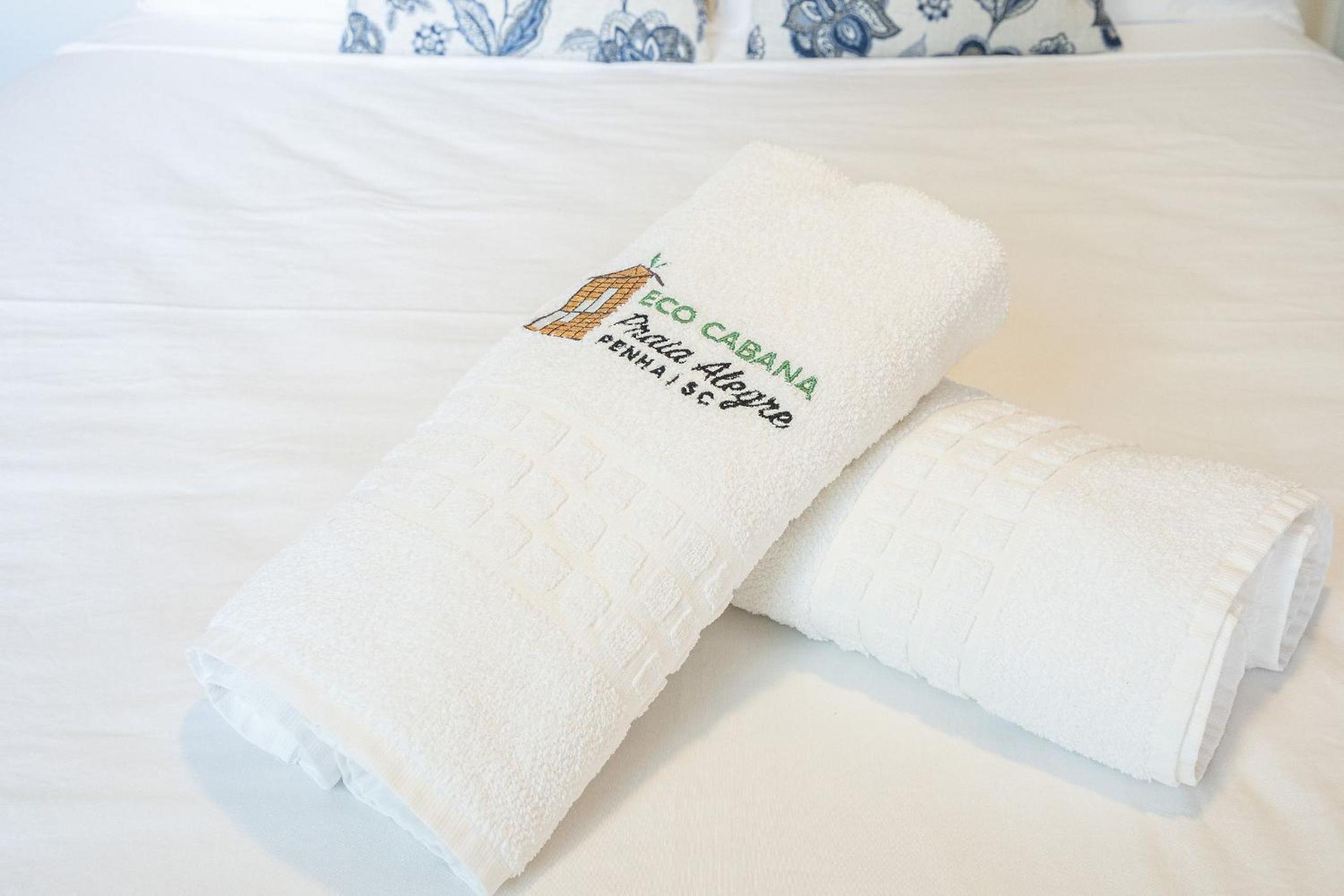 Apê Cabana com banheira hidro casal, ar condicionado