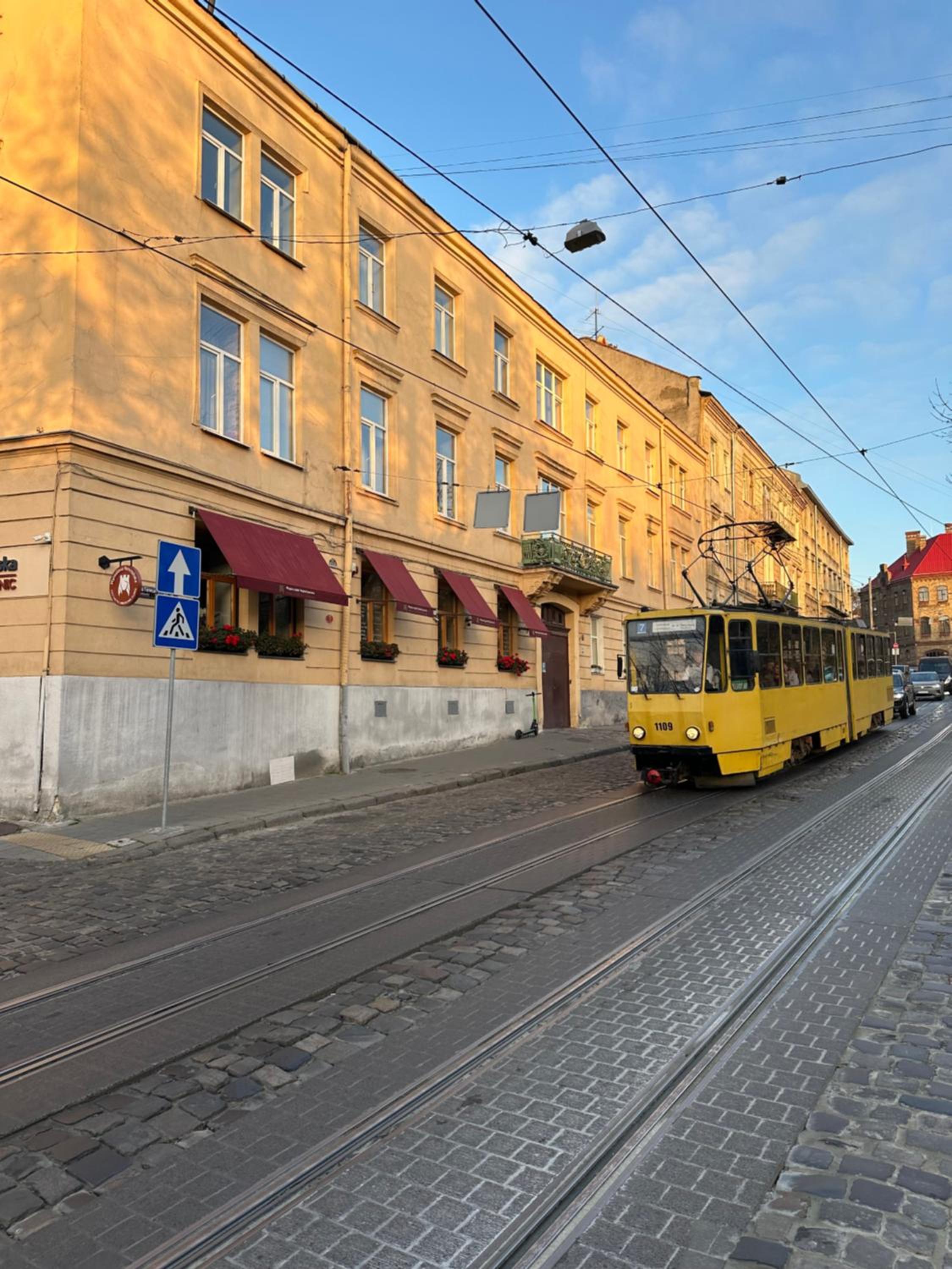 Apartment VIP Virmenska Street