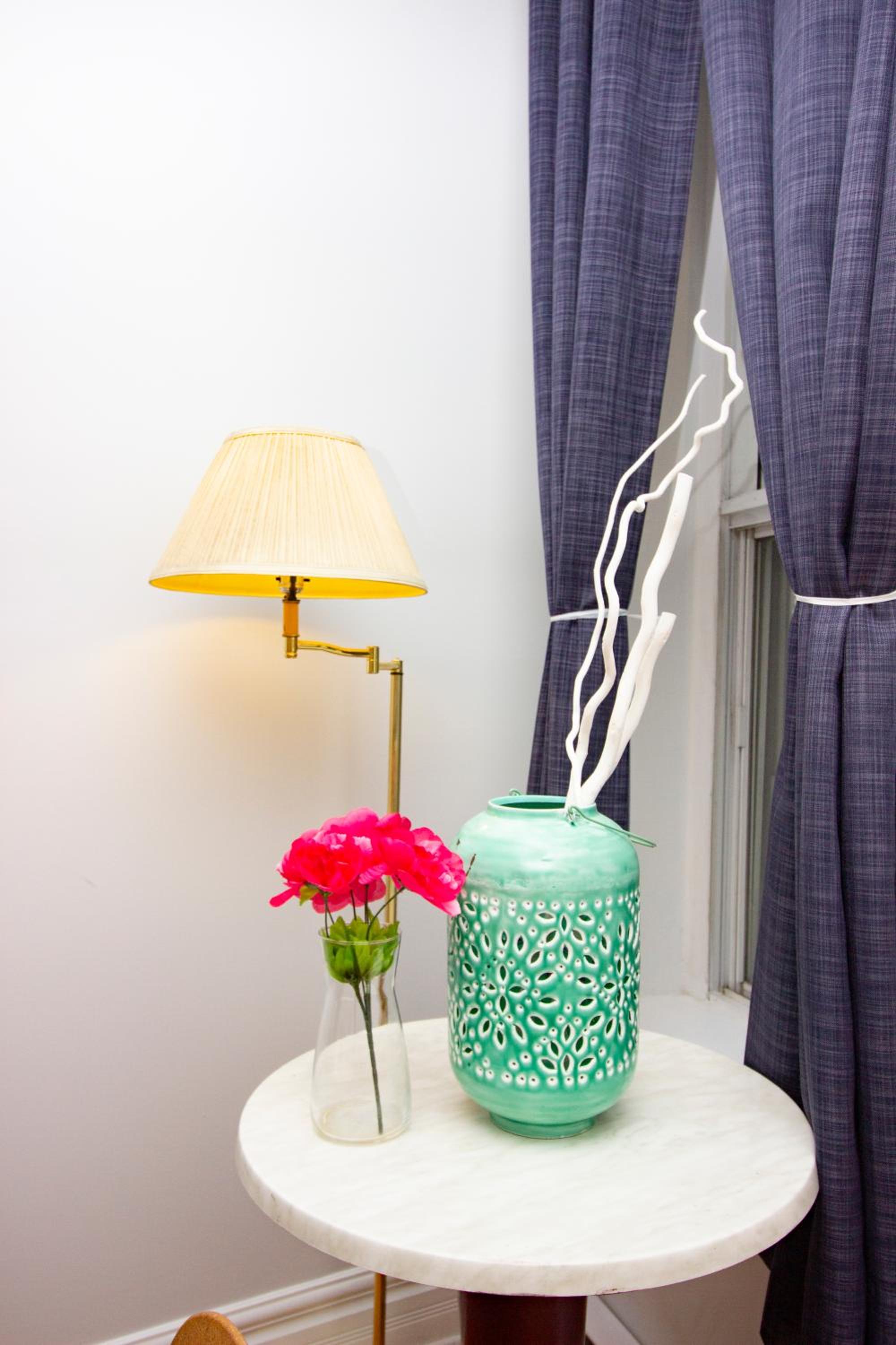 Mackay Street Downtown - Bell Center, Nightlife, & Metro at your doorstep!
