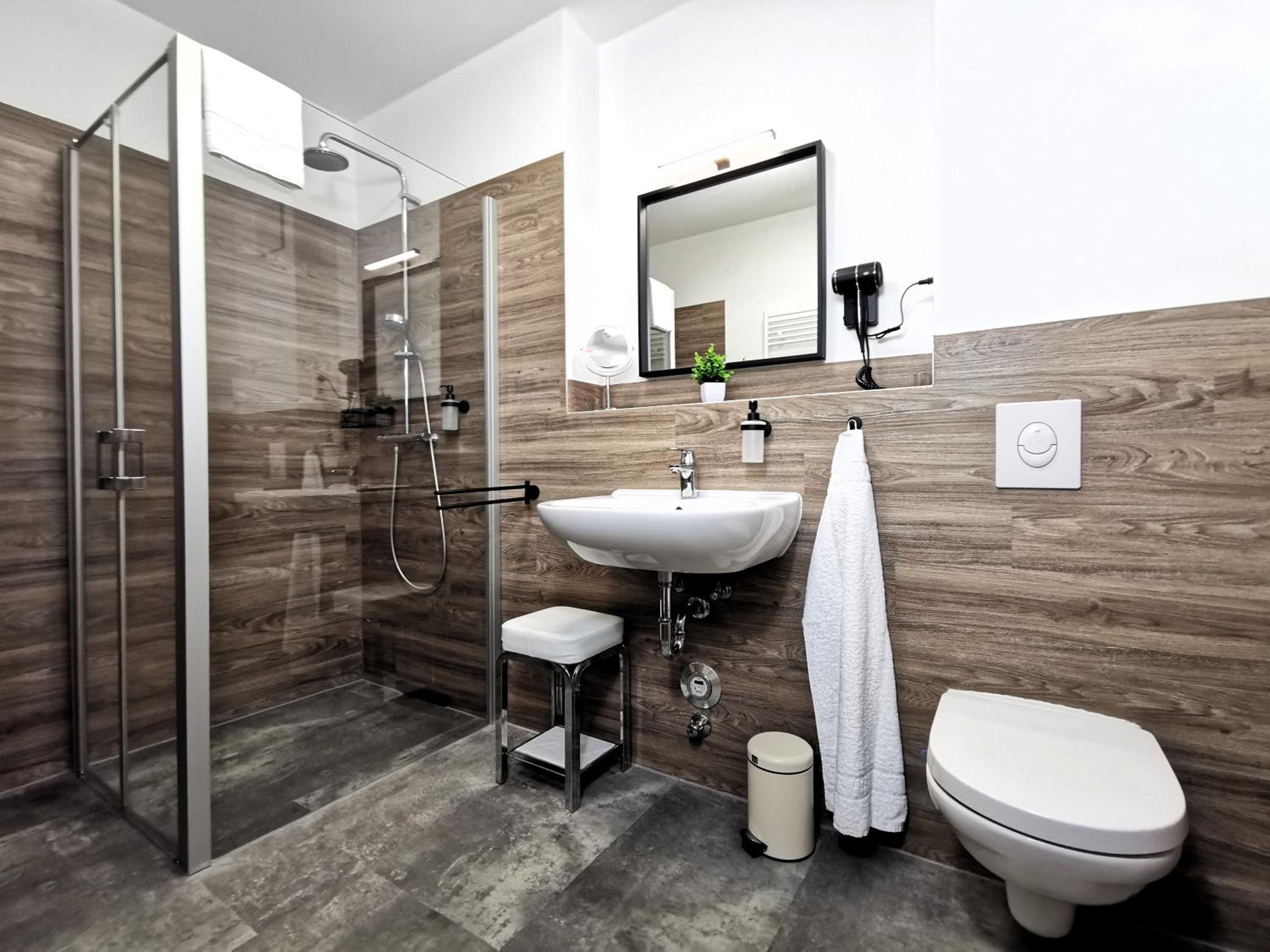 BohnApartments Franzstraße - kostenlose Parkplätze - sehr ruhig - Neubau - Vollausstattung - WLAN