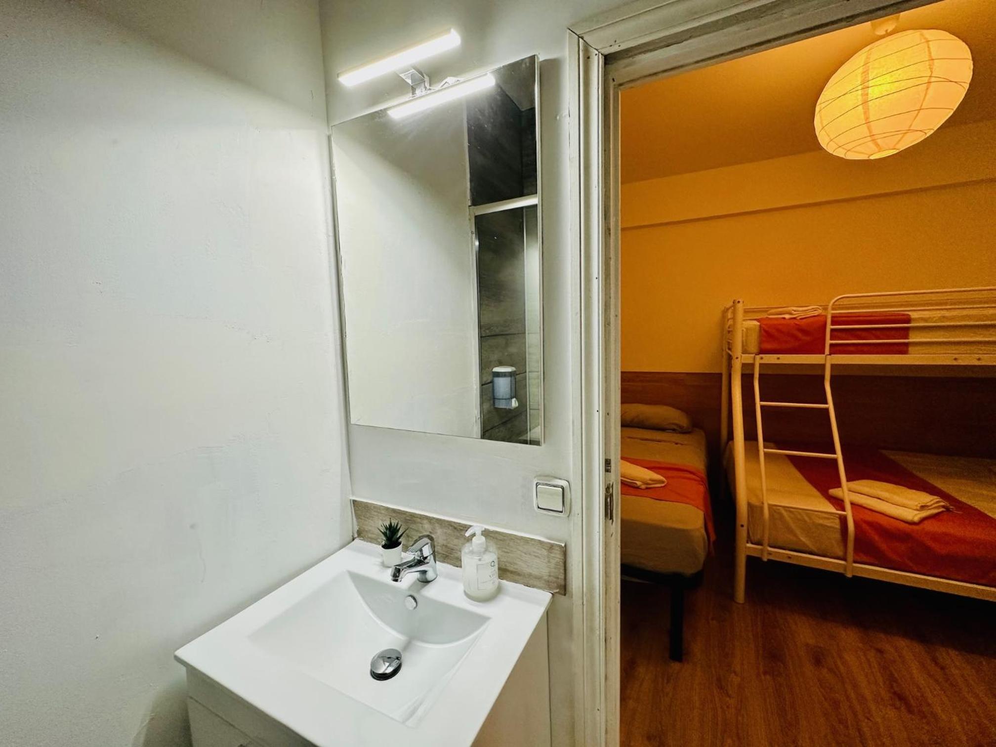 Punta me Rooms in Madrid Downtown