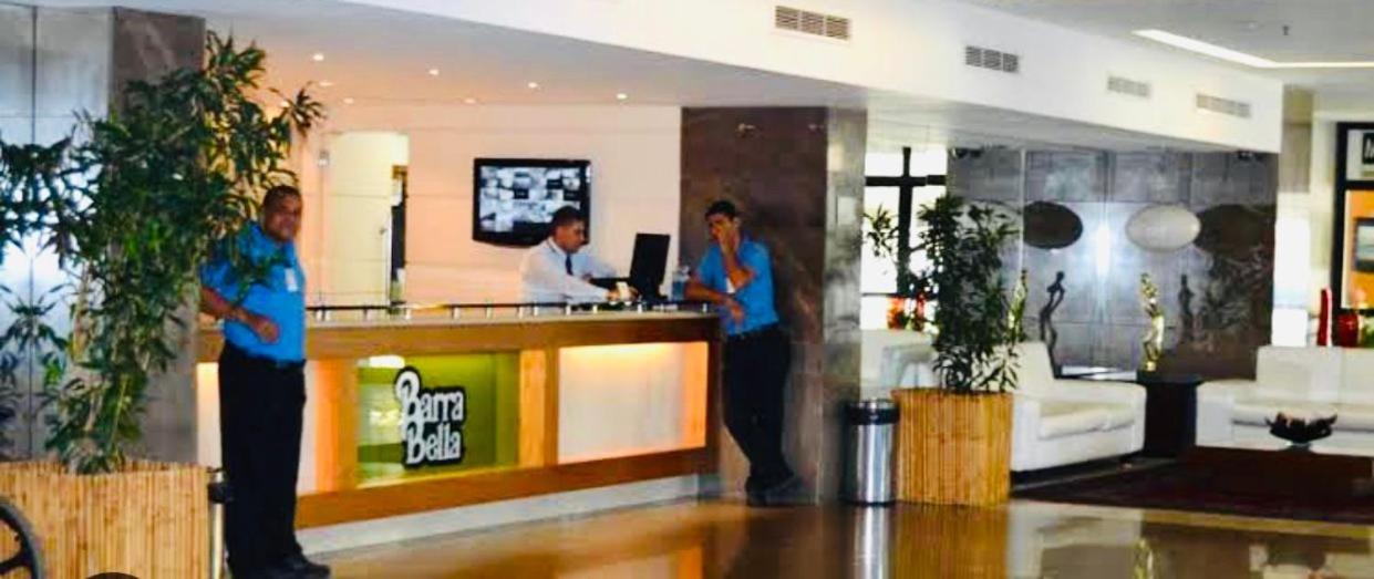 Apartamento Pé na Areia - Barra Bella Posto 6 Barra da Tijuca