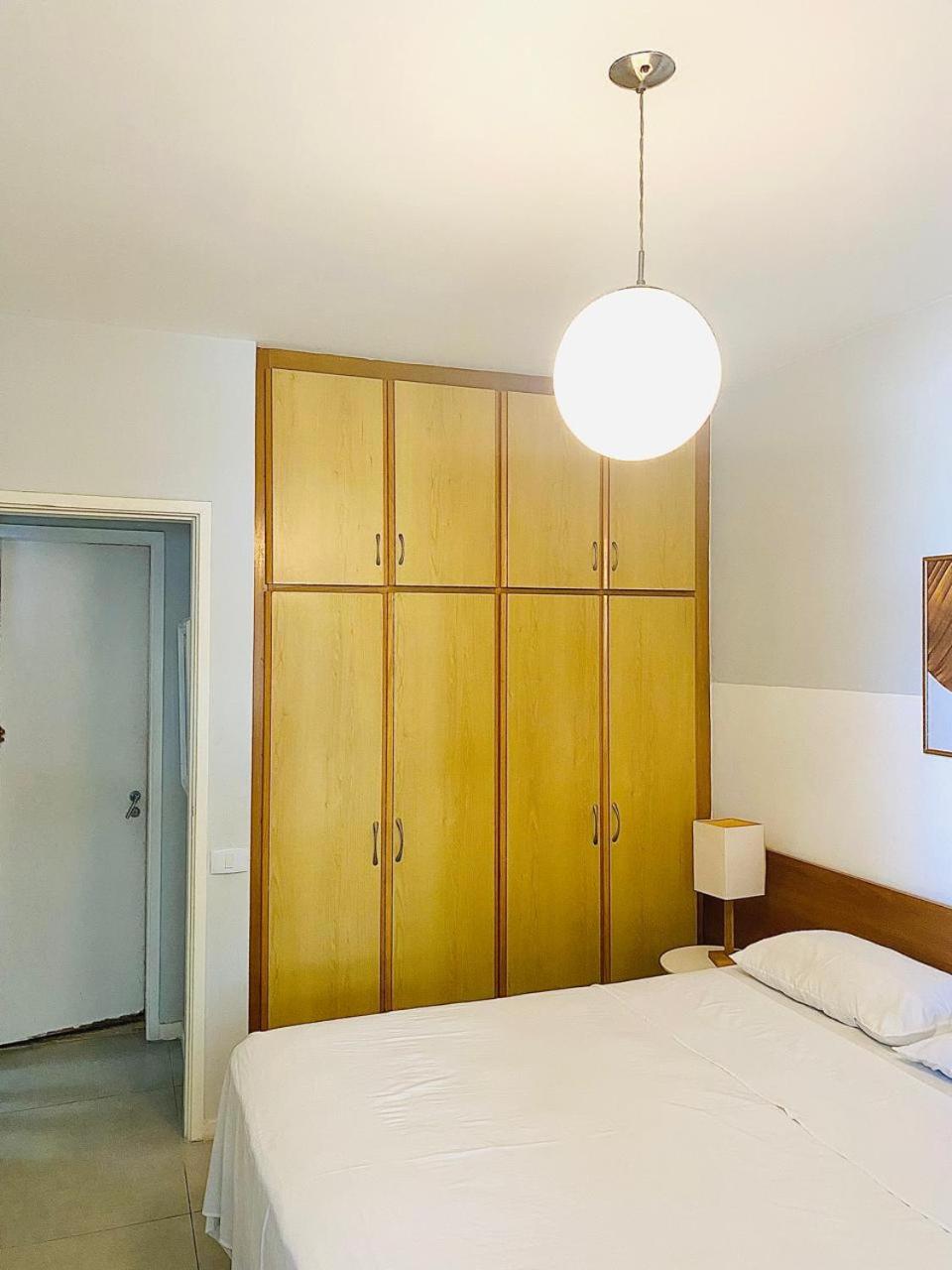 Apartamento Pé na Areia - Barra Bella Posto 6 Barra da Tijuca