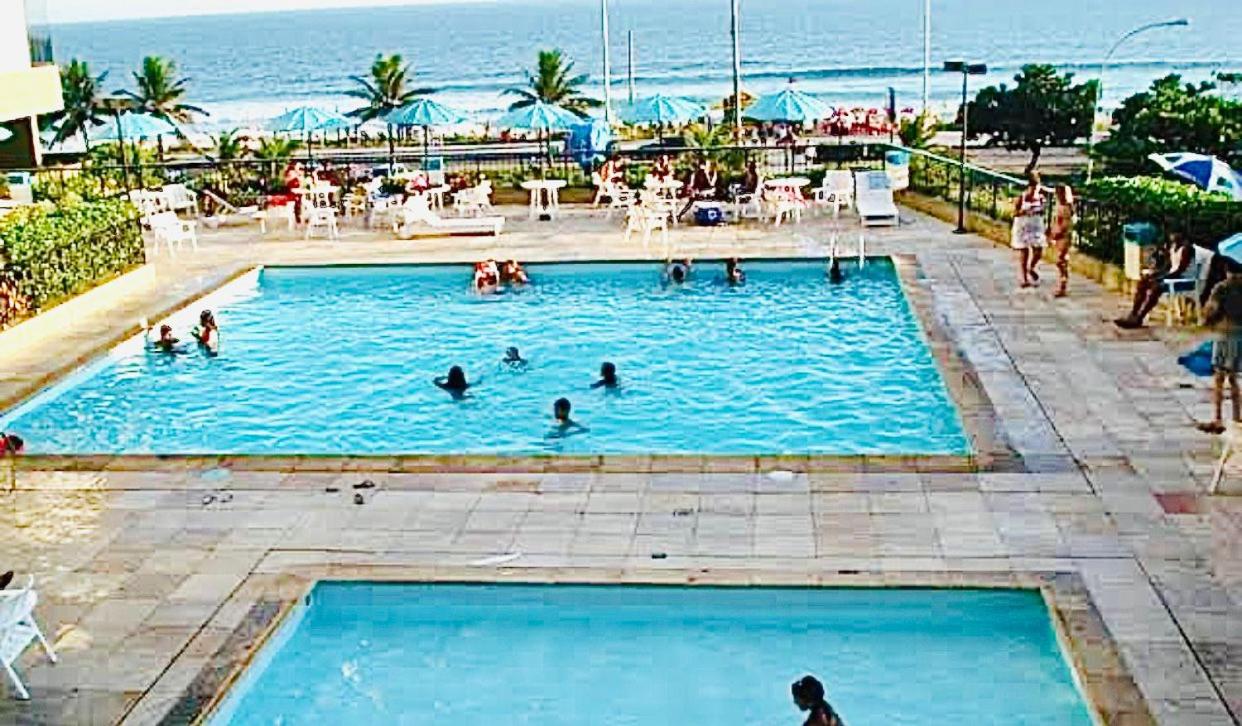 Apartamento Pé na Areia - Barra Bella Posto 6 Barra da Tijuca