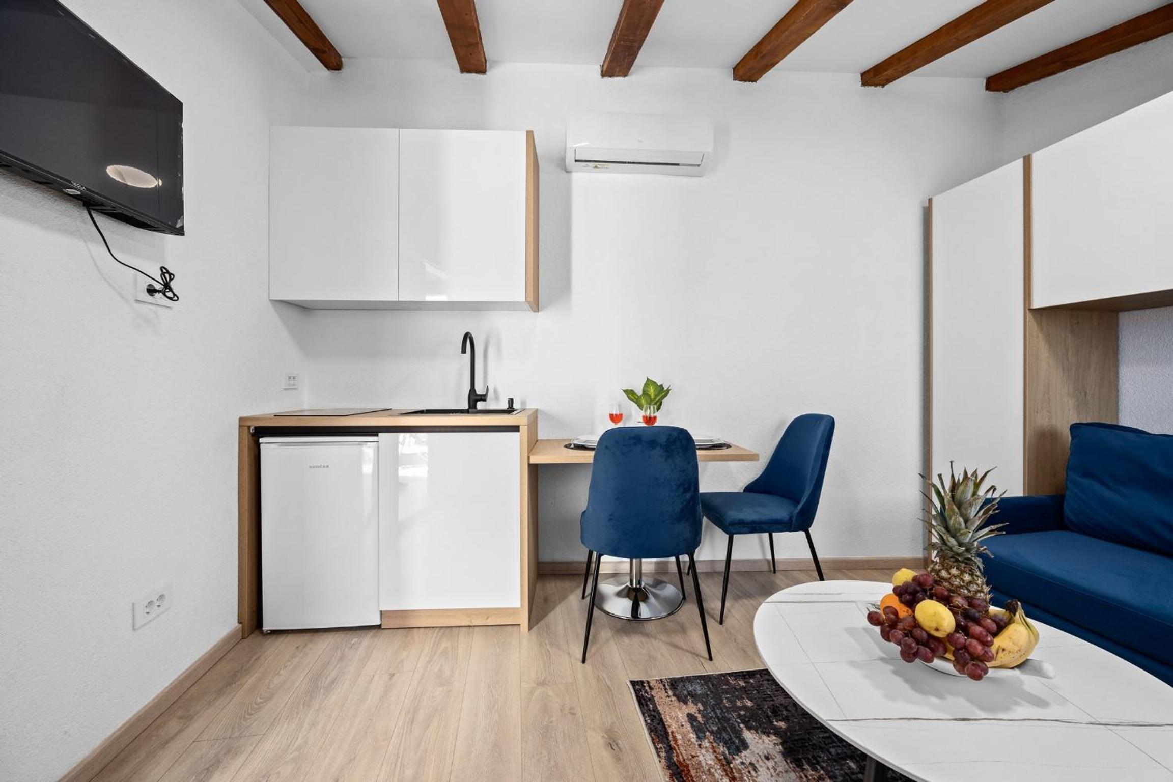 Capitolina Studio Apartmens Old Town view 3