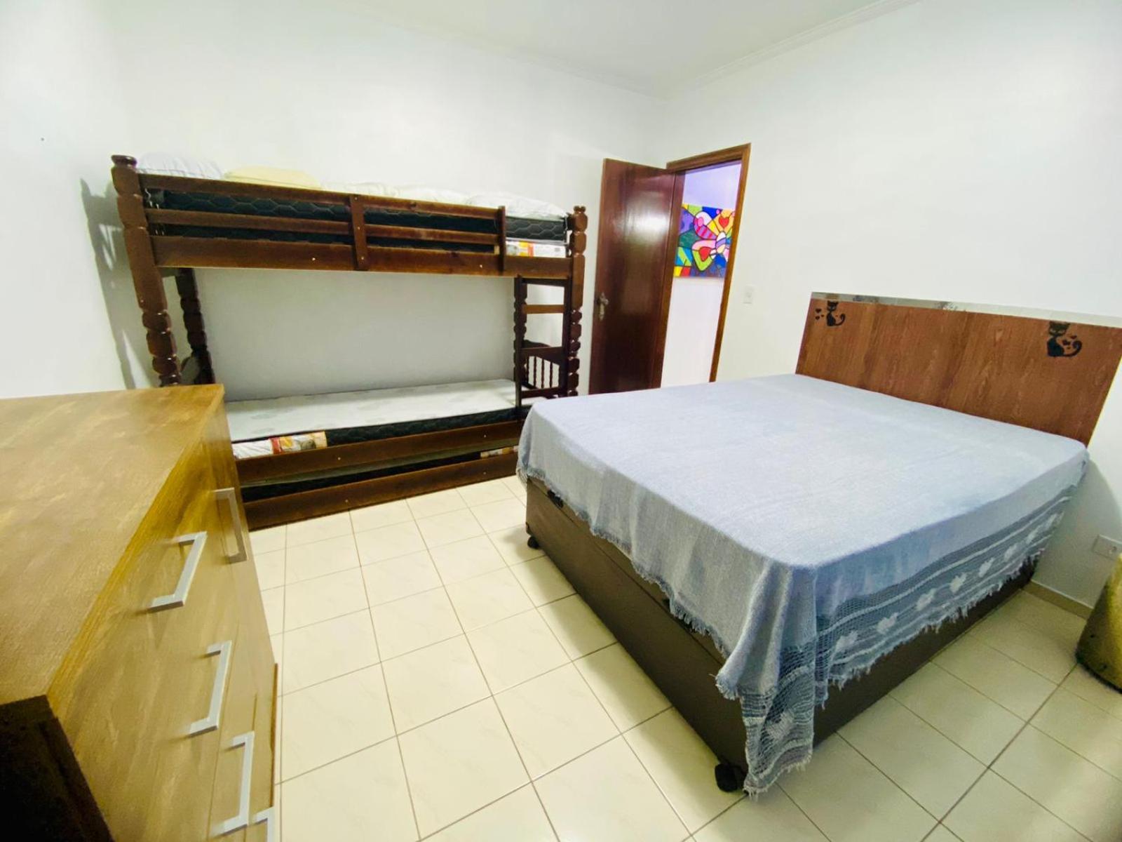 Pé na areia - Apto Guilhermina com localização privilegiada