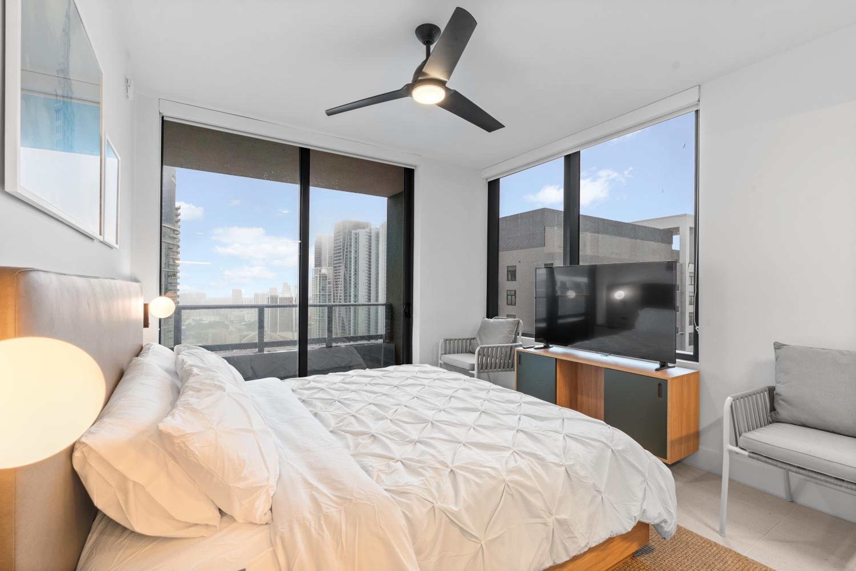 Downtown Miami Oasis #4001 - Your Home for a Perfect Vacation