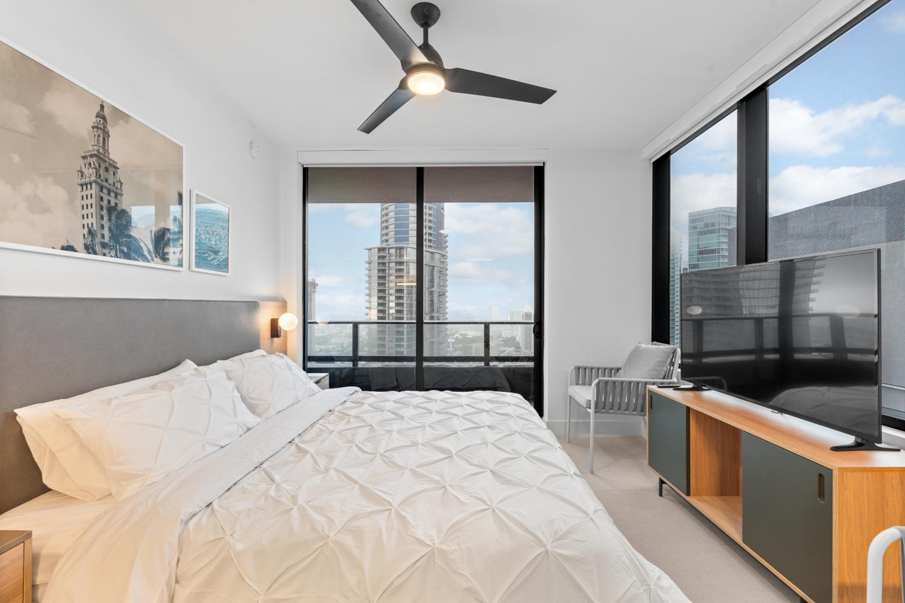 Downtown Miami Oasis #4001 - Your Home for a Perfect Vacation