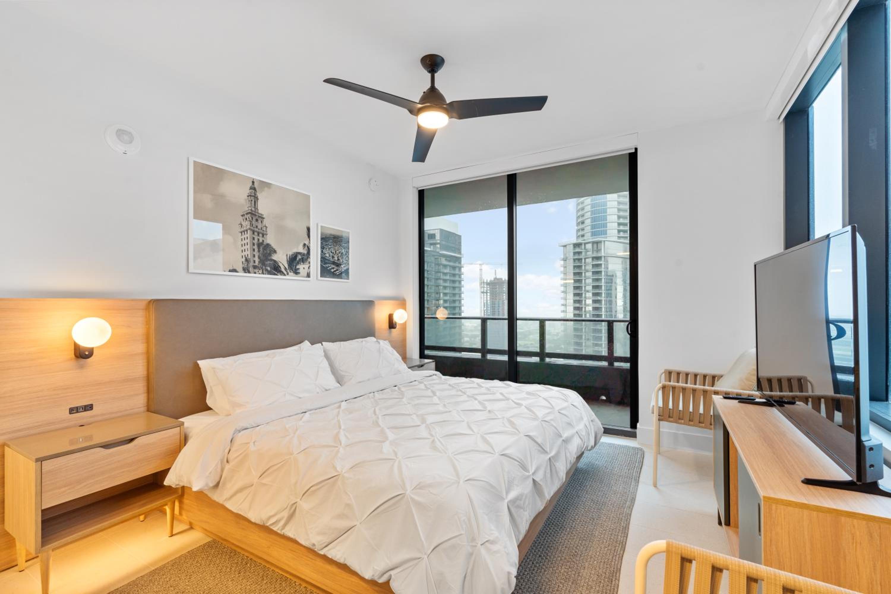 Downtown Miami Oasis #4001 - Your Home for a Perfect Vacation