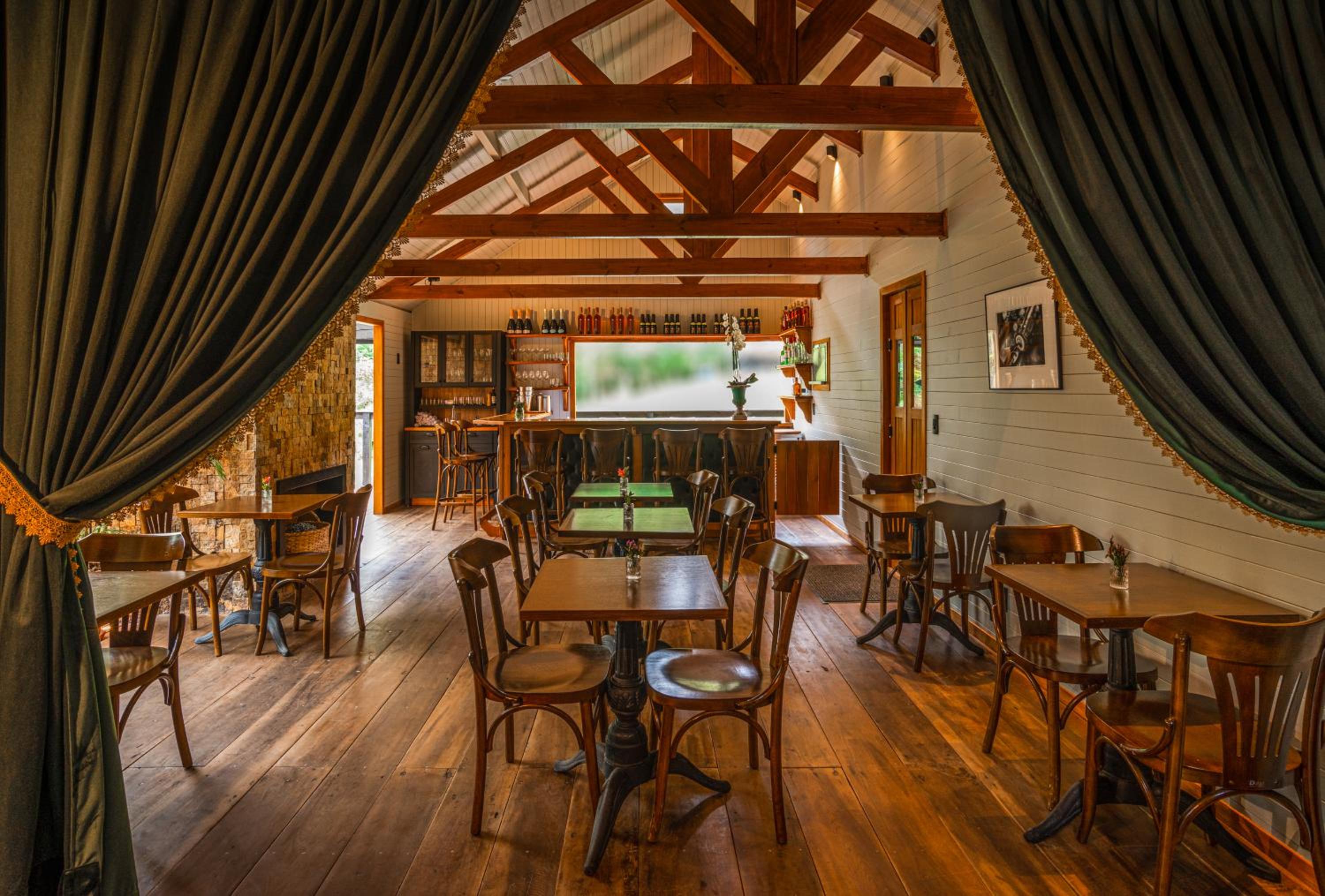 Green Barn Hotel & Bistro
