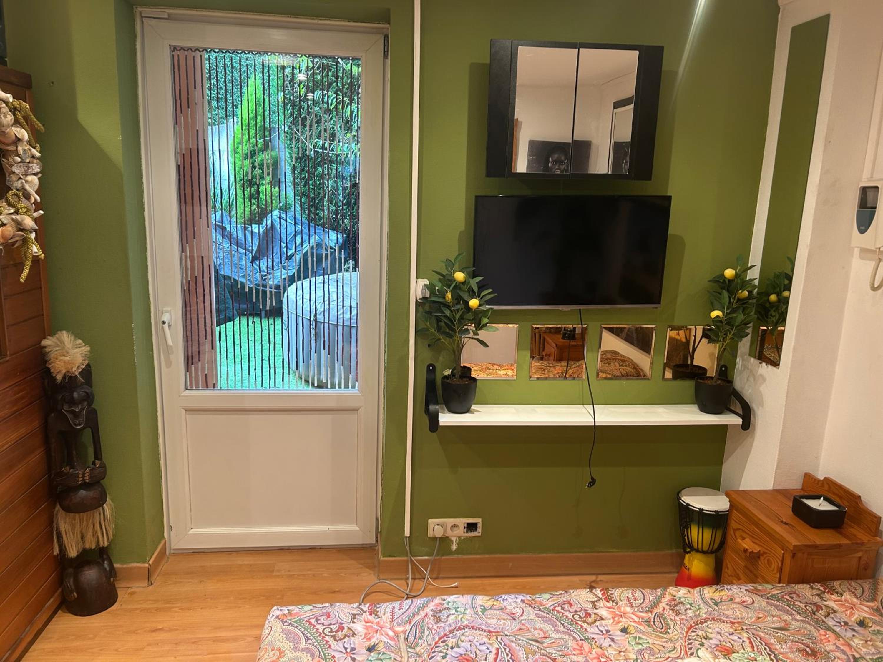 Tropical Room