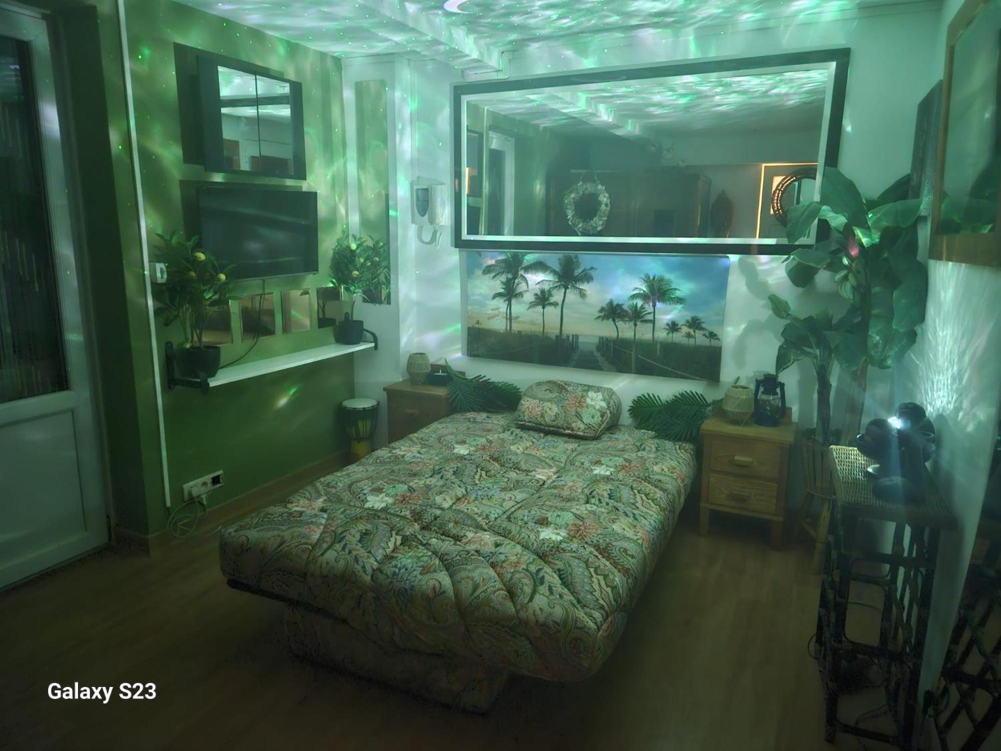 Tropical Room