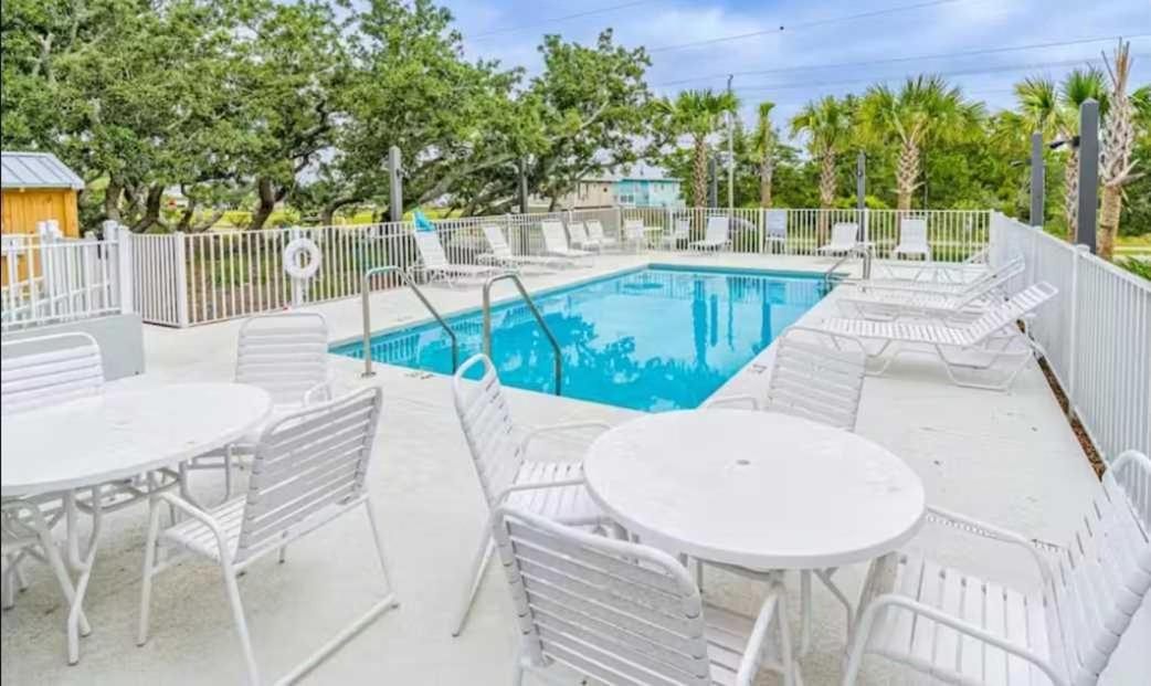 For Shore Beach House