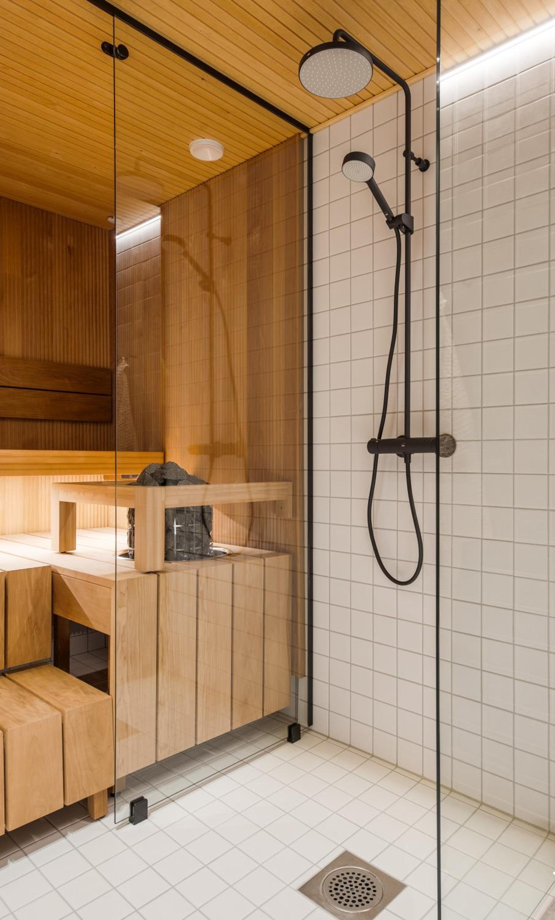 AuroraLevi Suites Utsuvaara Northern Lights Retreat, Ski-In-out, 2 ski pass included to price