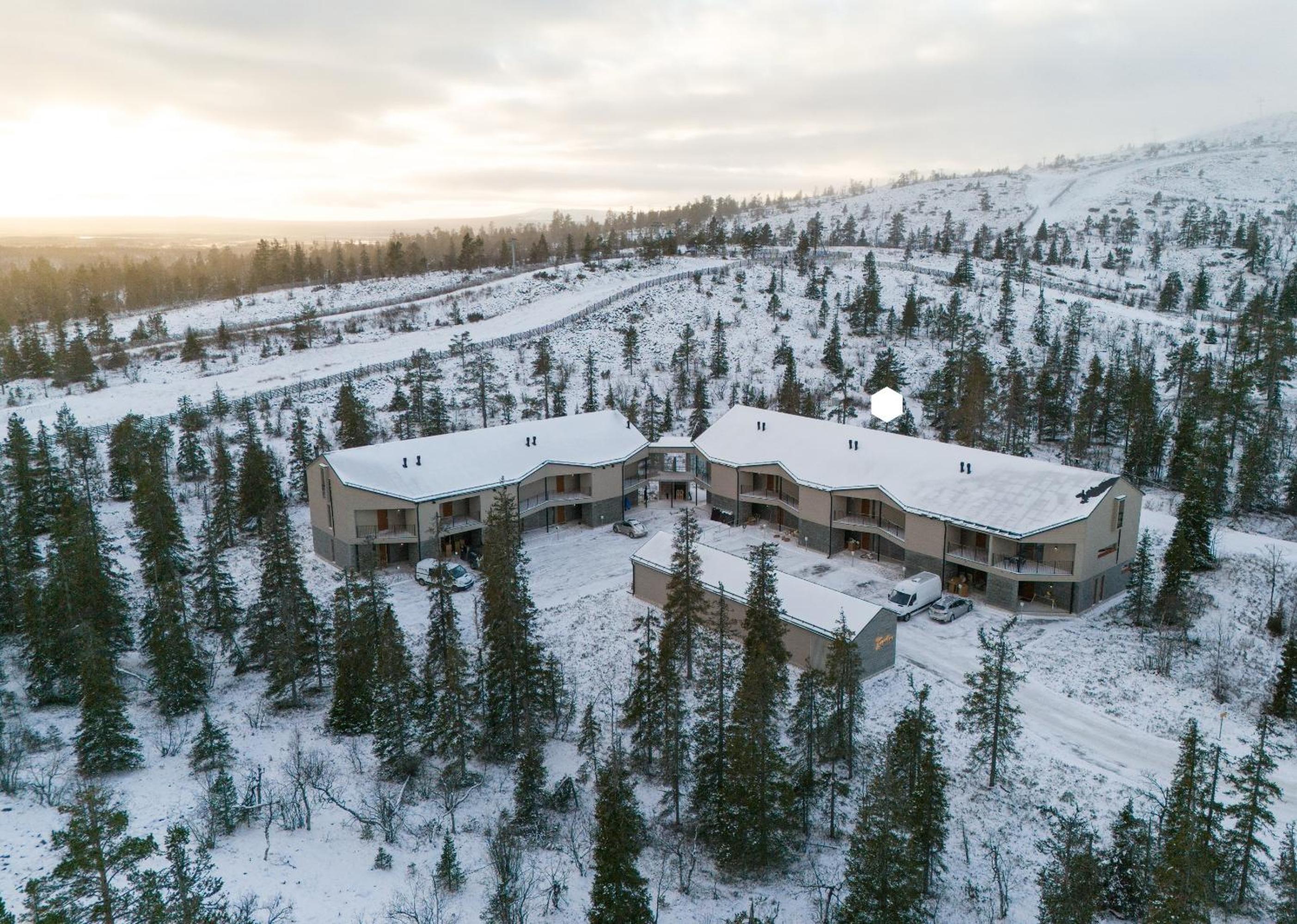 AuroraLevi Suites Utsuvaara Northern Lights Retreat, Ski-In-out, 2 ski pass included to price