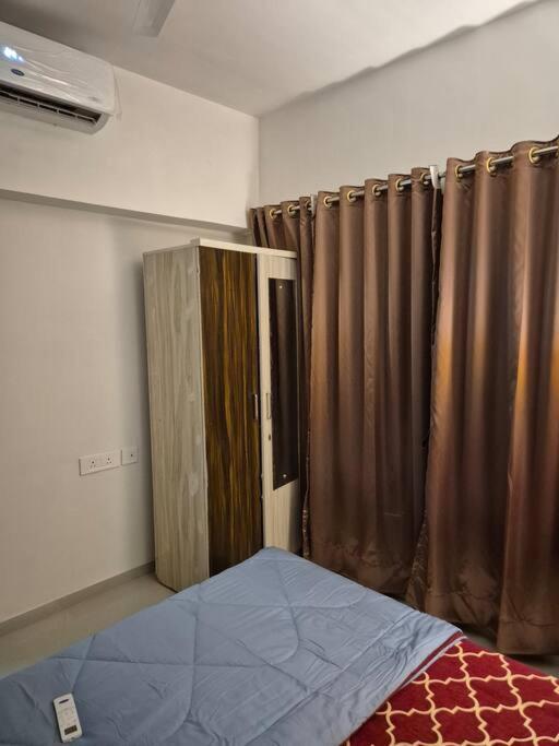 Sky View Apartment Near Nesco