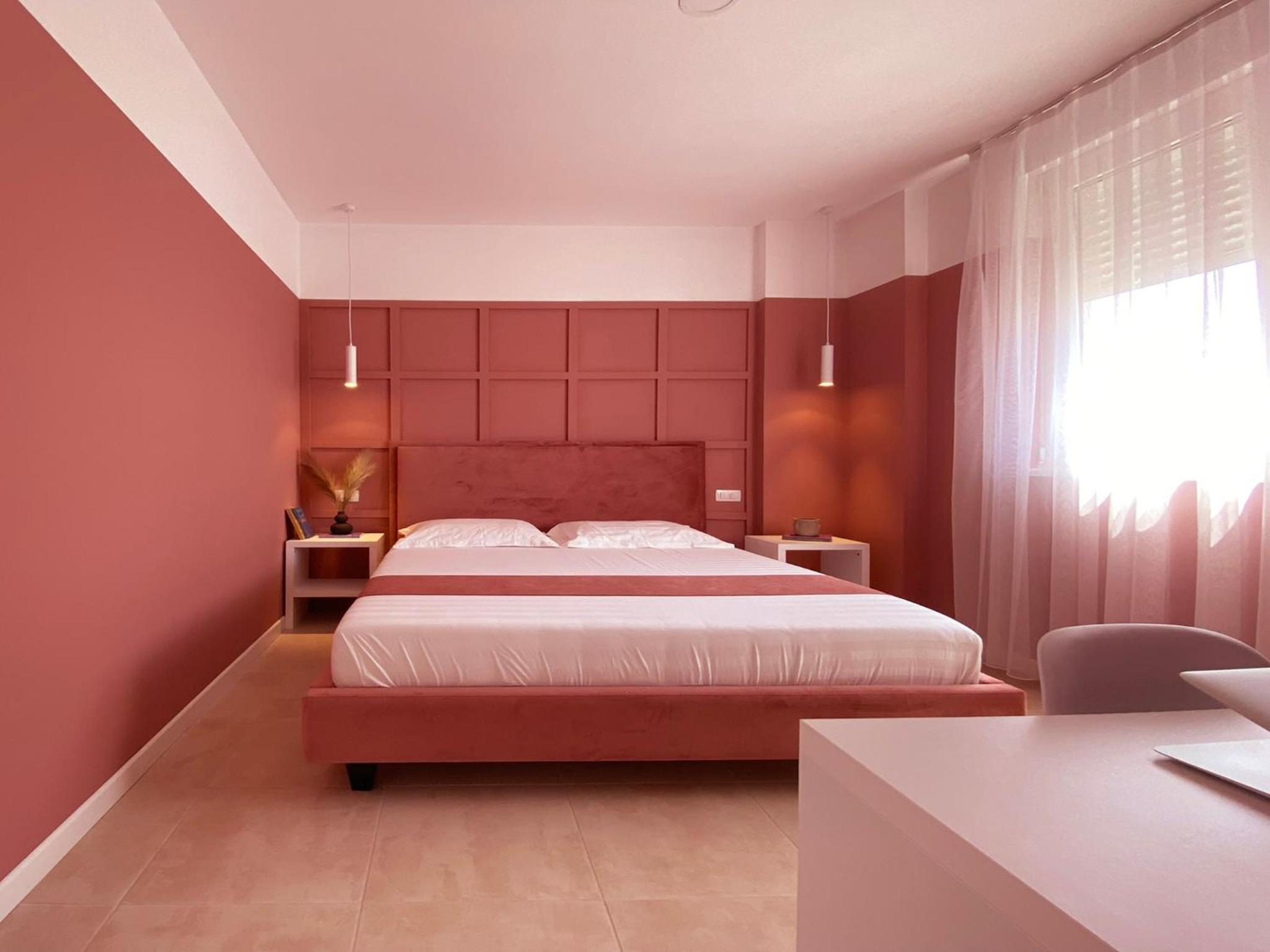 ApartHotel - Colorful by the Sea