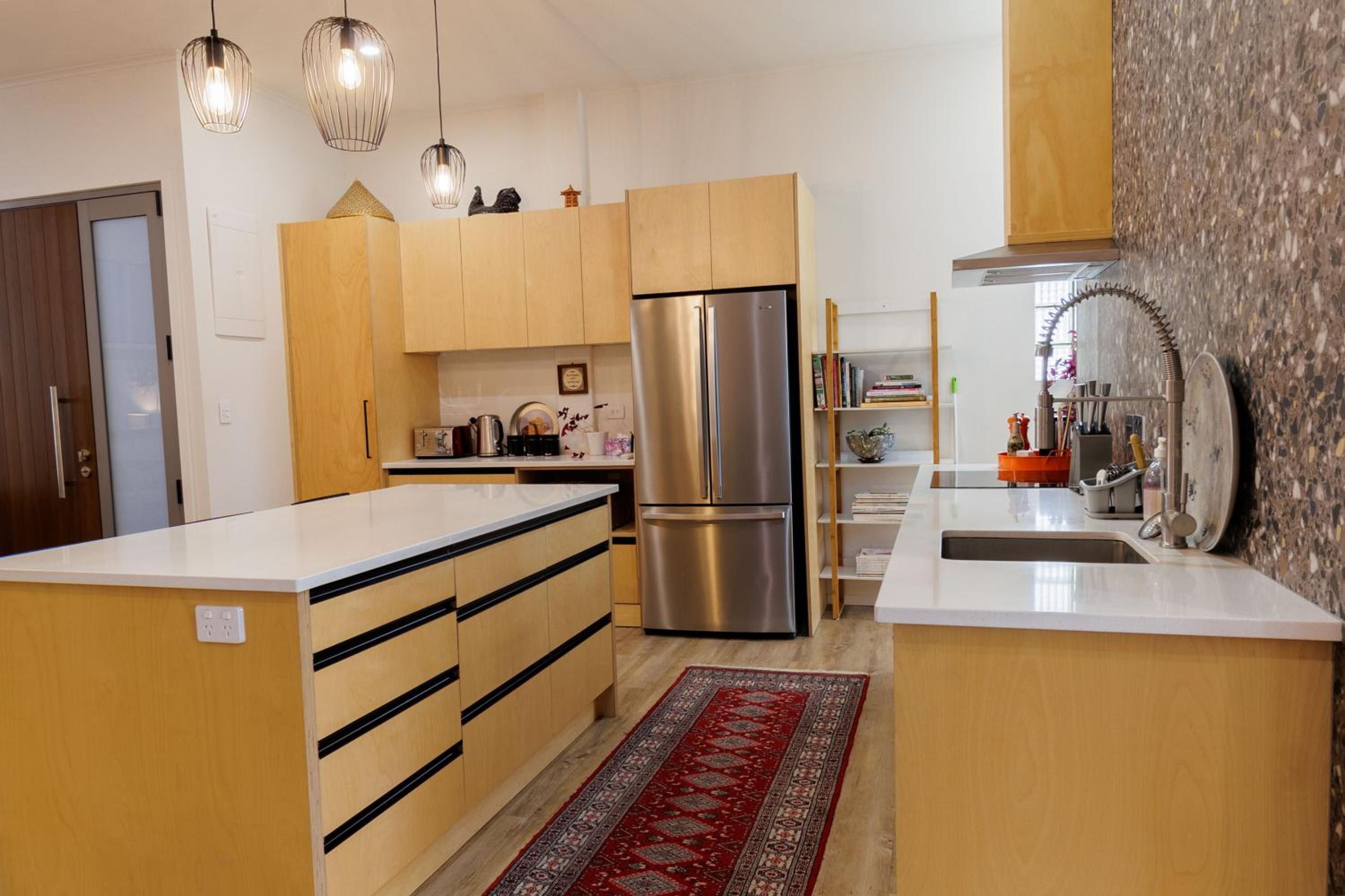 Inn Tutanekai - Central City Chic 3 Bedroom 2 Bathroom Apartment view 5