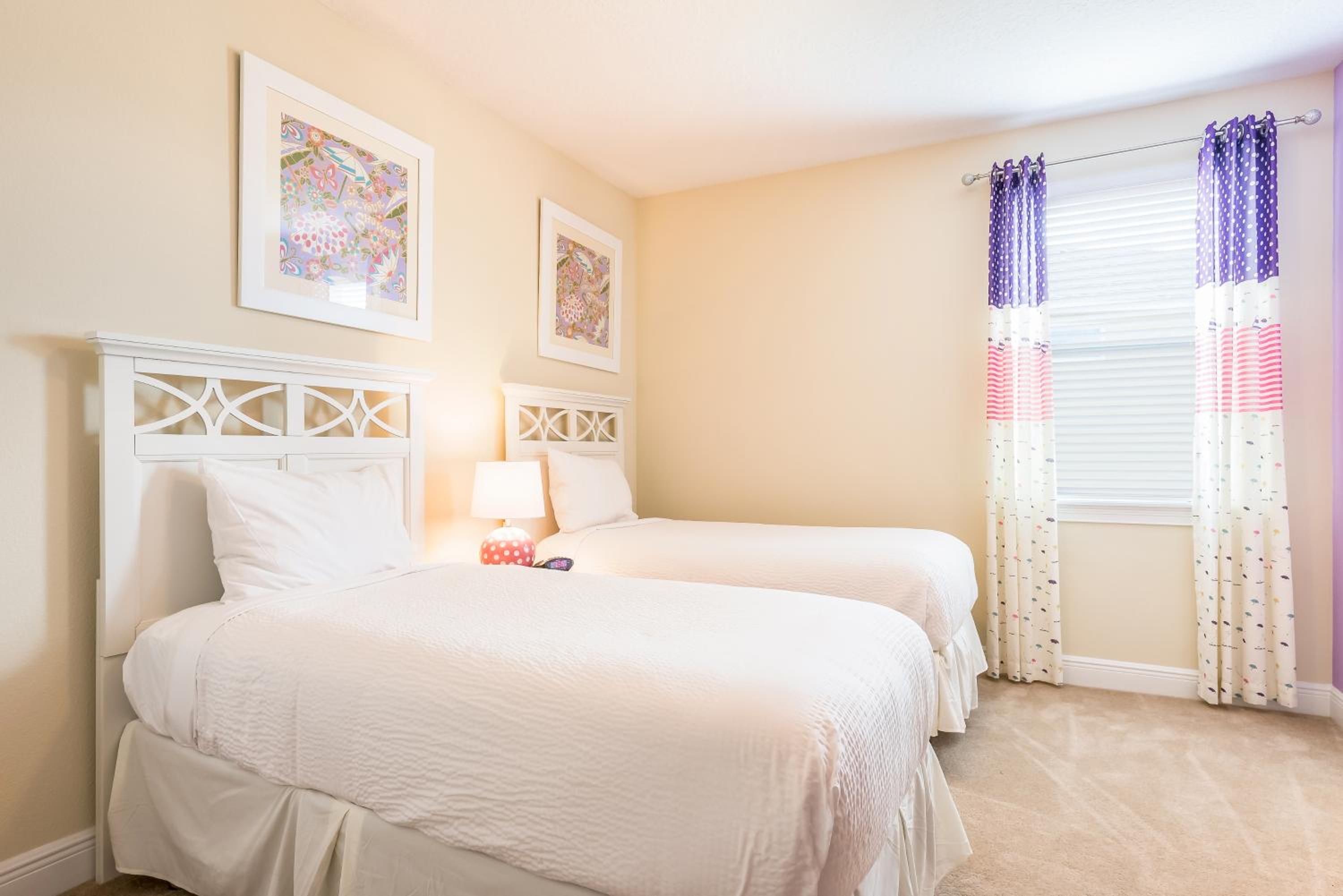 Newly Renovated 2026 - 11BR Large Home with Private Pool & Spa near Disney