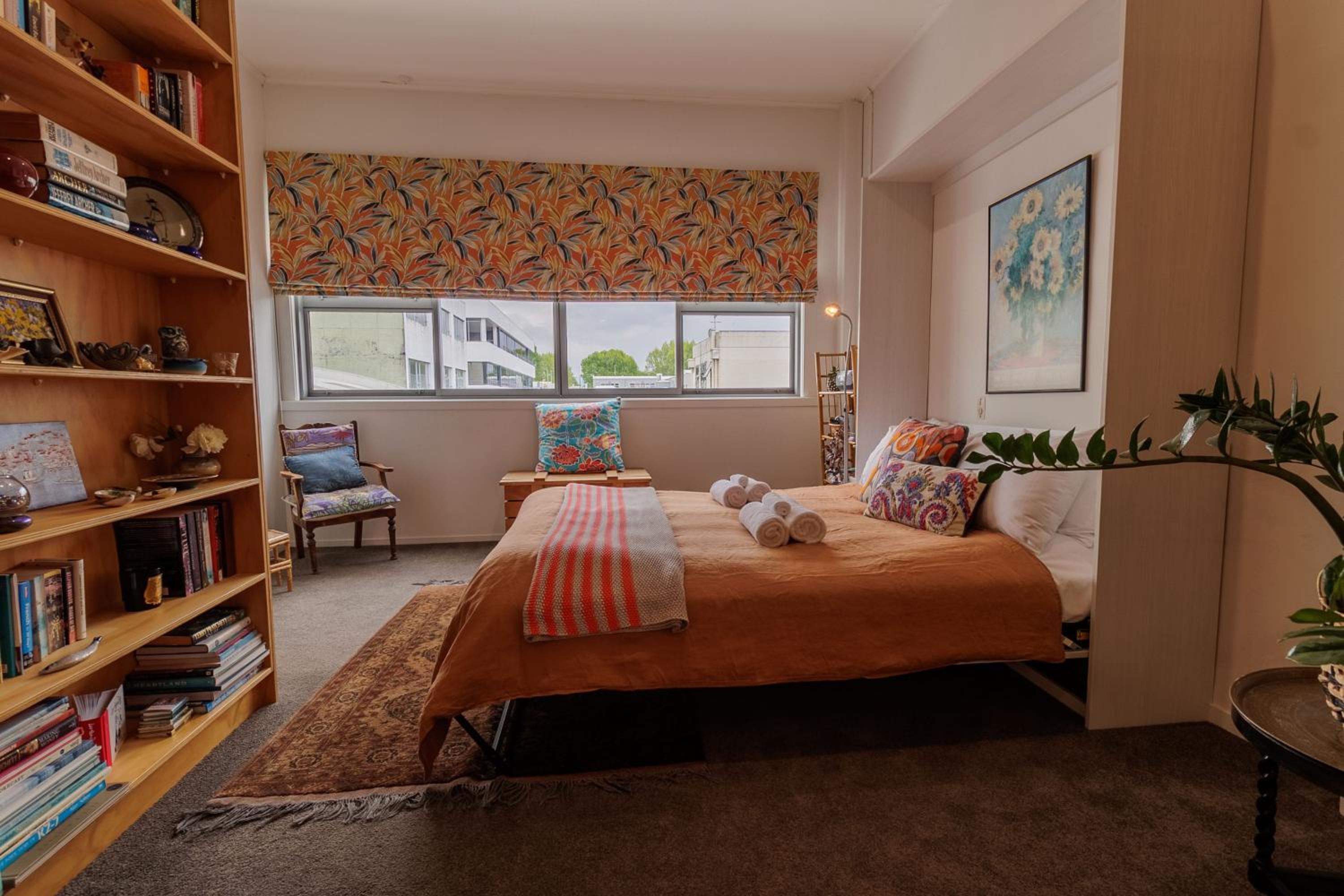 Inn Tutanekai - Central City Chic 3 Bedroom 2 Bathroom Apartment view 3