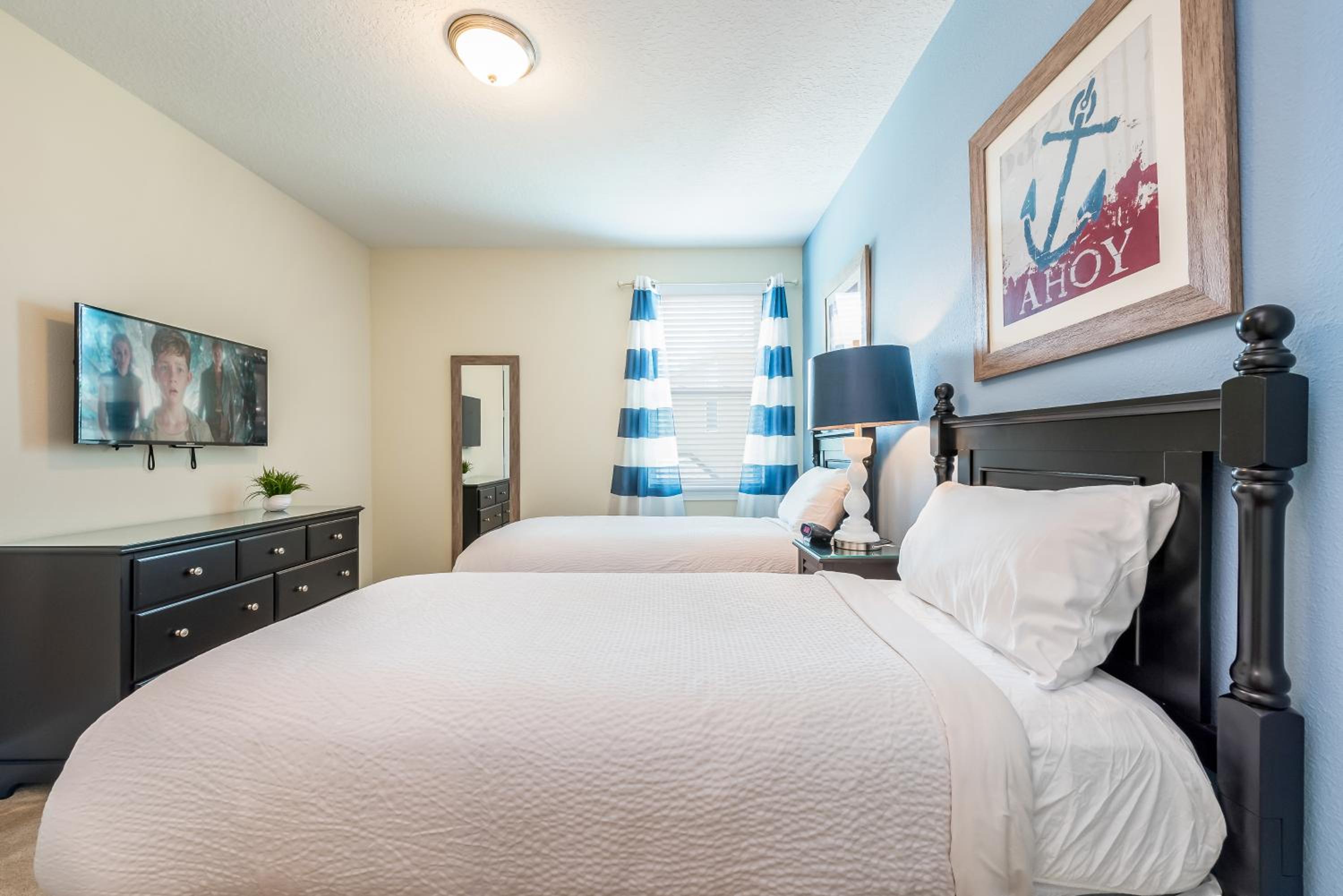 Newly Renovated 2026 - 11BR Large Home with Private Pool & Spa near Disney