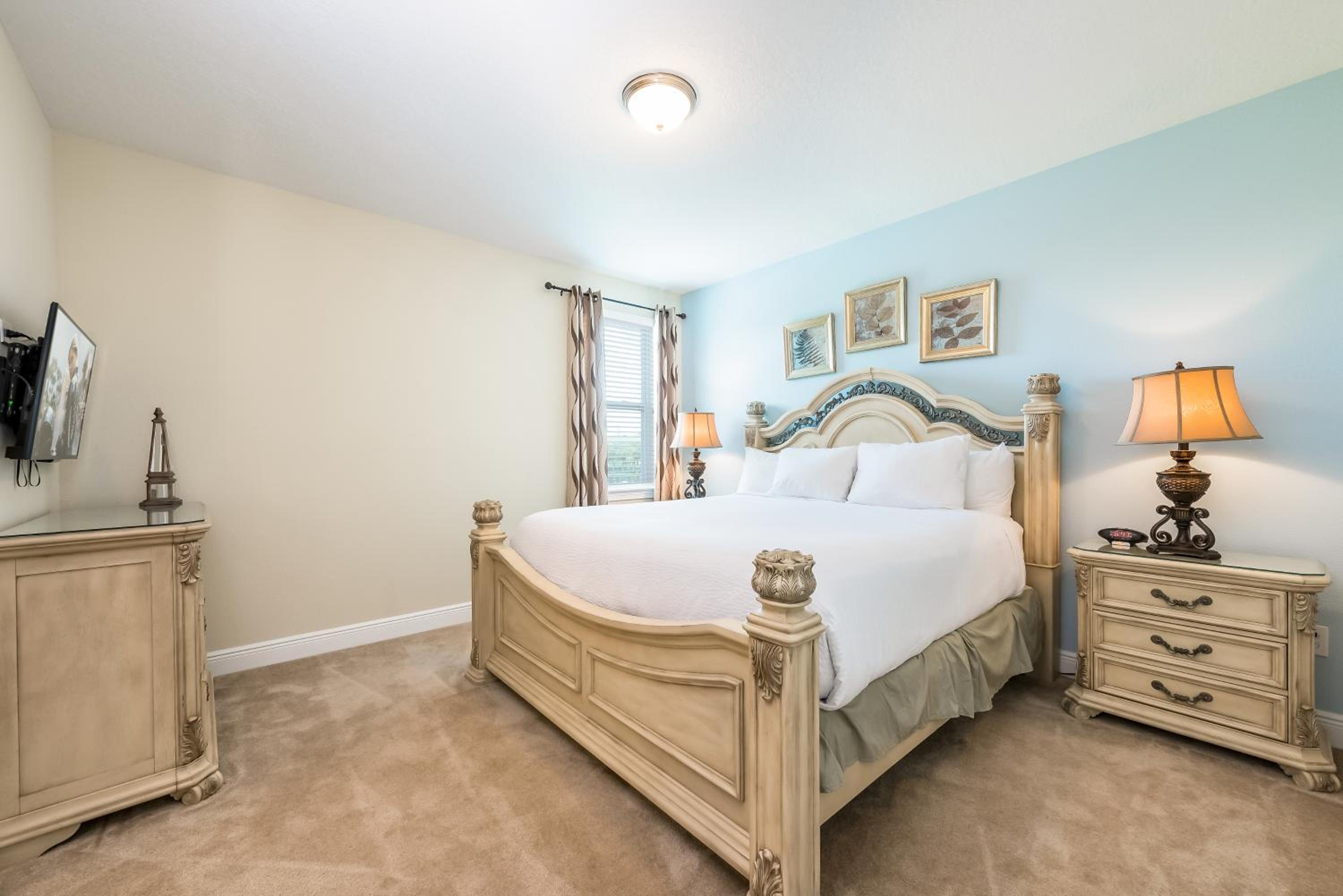 Newly Renovated 2026 - 11BR Large Home with Private Pool & Spa near Disney