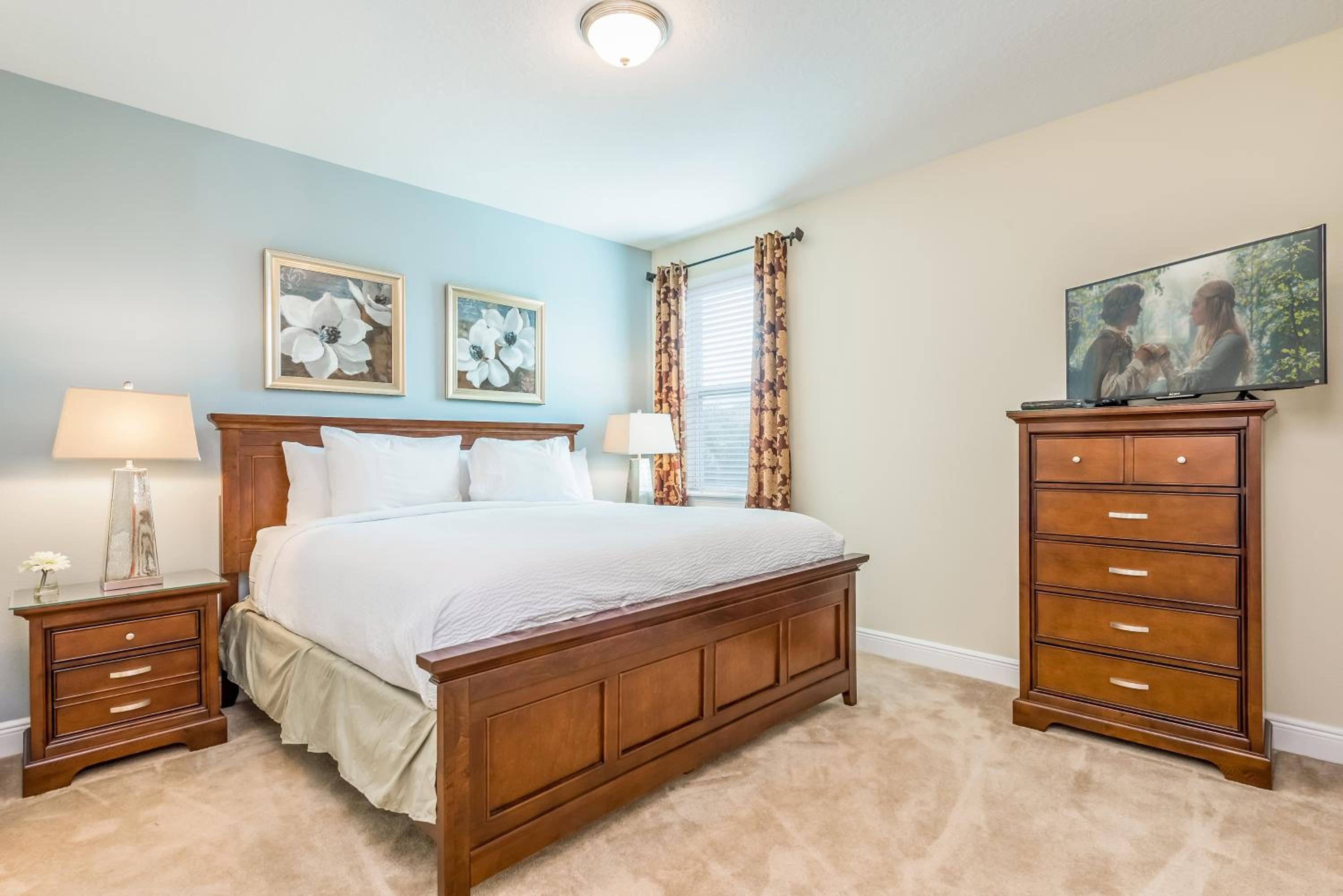 Newly Renovated 2026 - 11BR Large Home with Private Pool & Spa near Disney