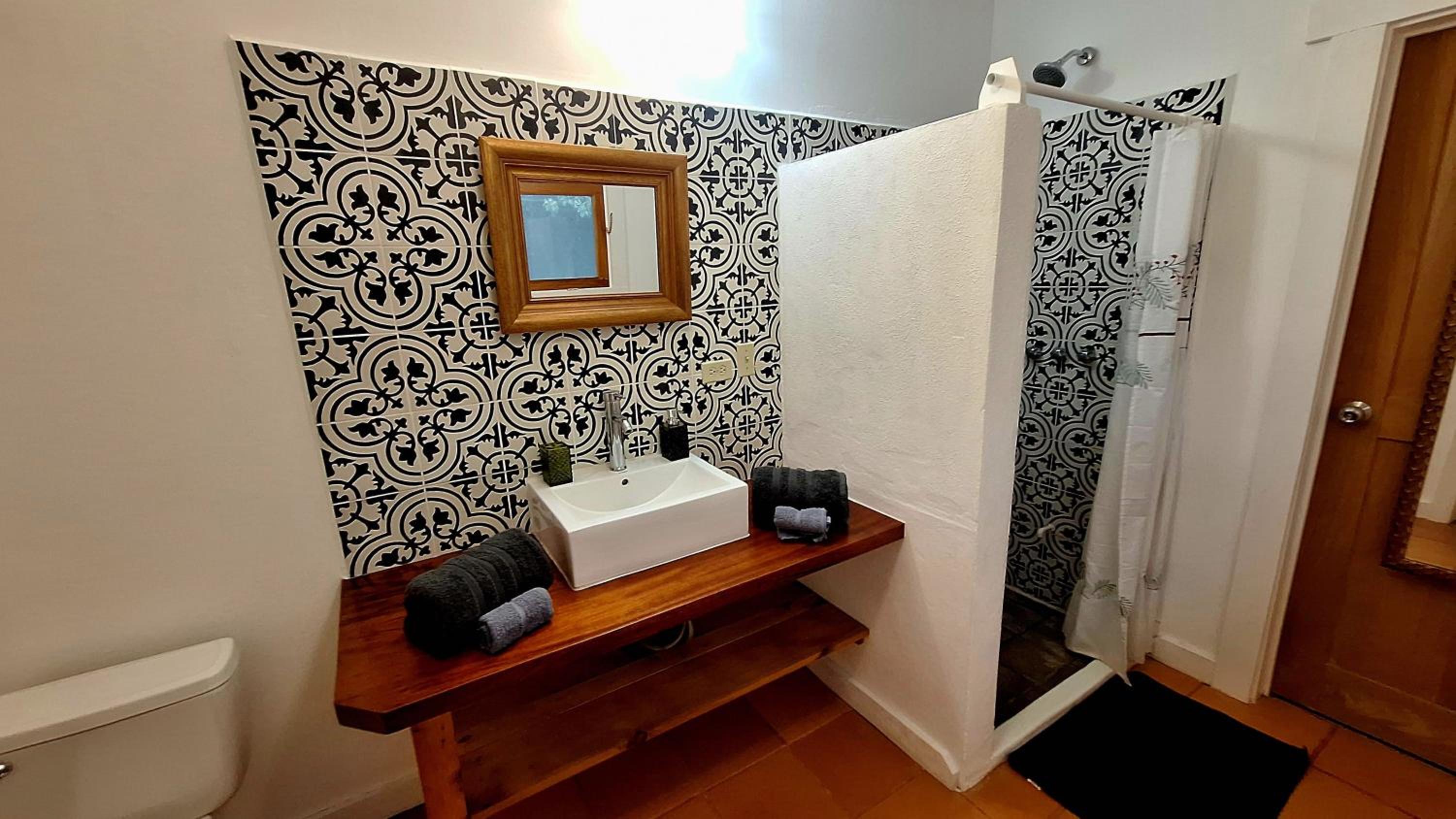 Casa Cabuya - Retro Style with Gulf View in Monteverde