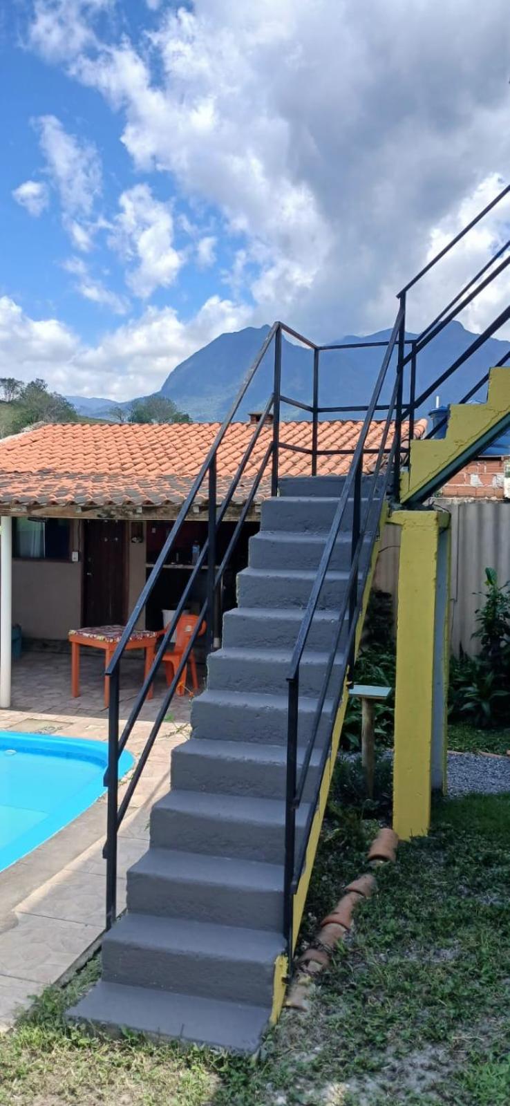 ALTO da COLINA KITINETES - PENEDO RJ