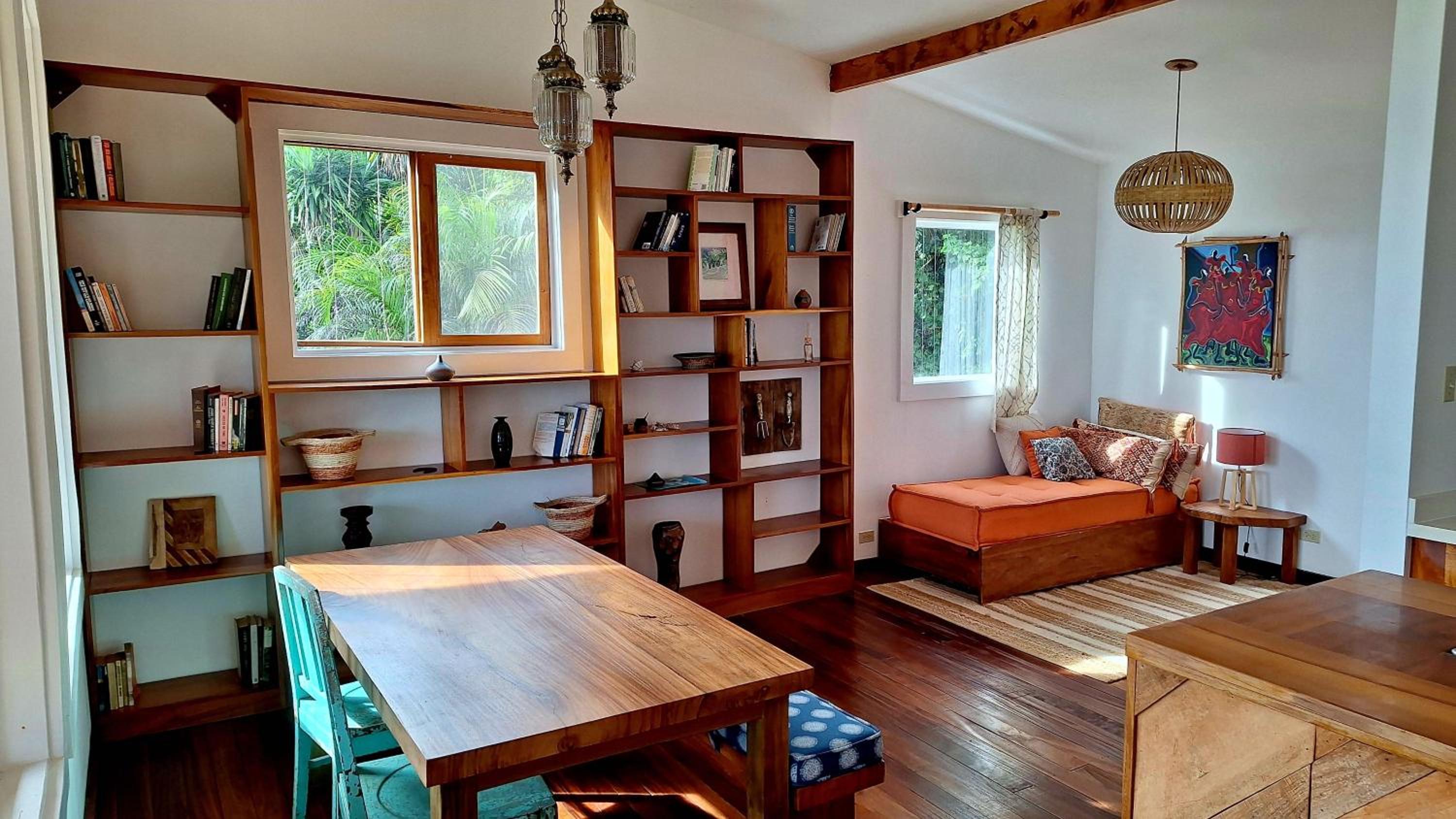 Casa Cabuya - Retro Style with Gulf View in Monteverde