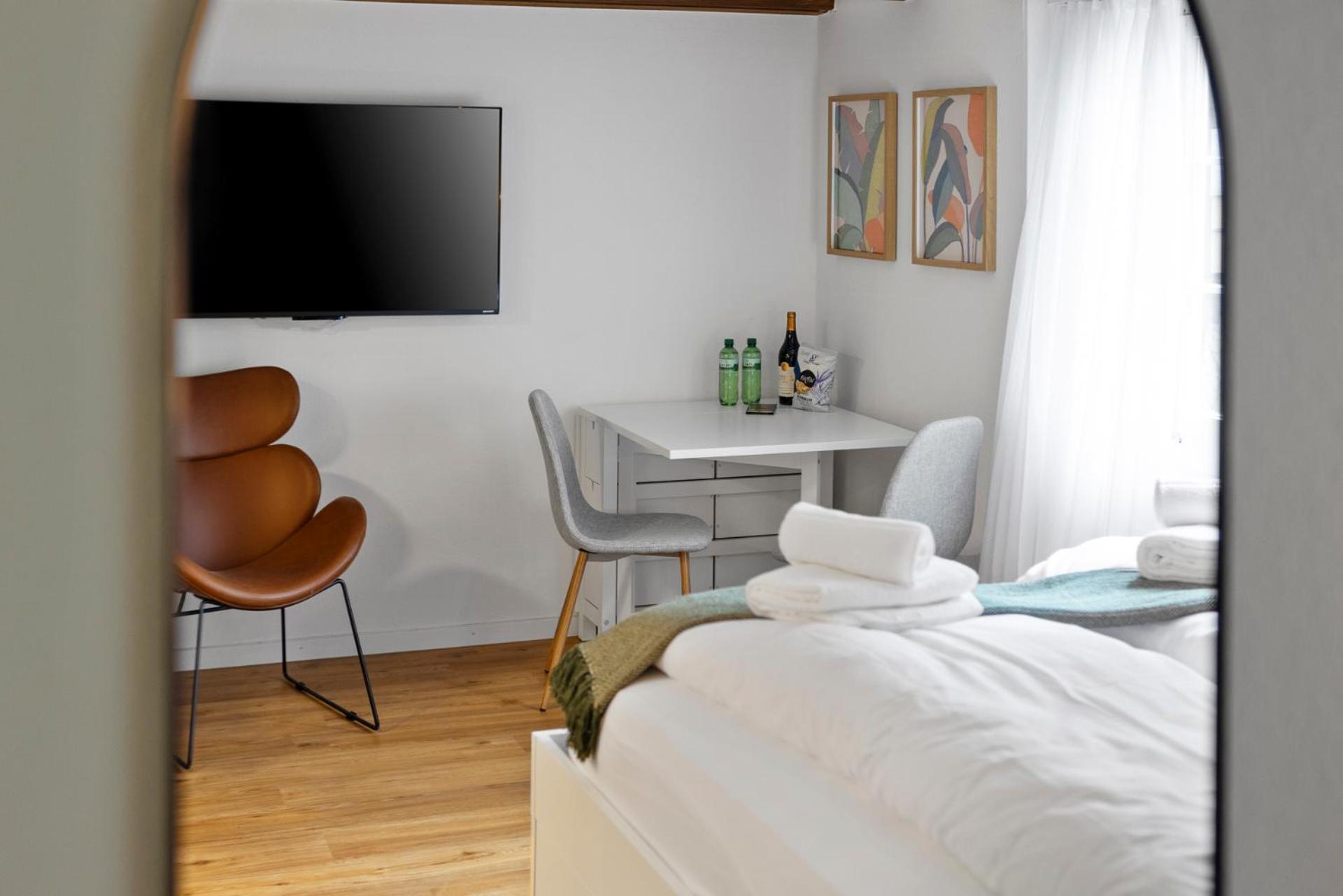 ARISER - Zug Unique Apartment in Historic 15th Century Building