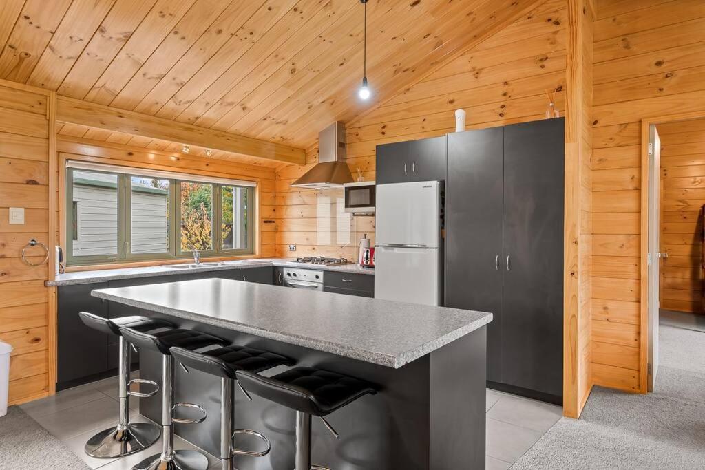 Family Stays very private close to Park with a Games Room Sleeps 10