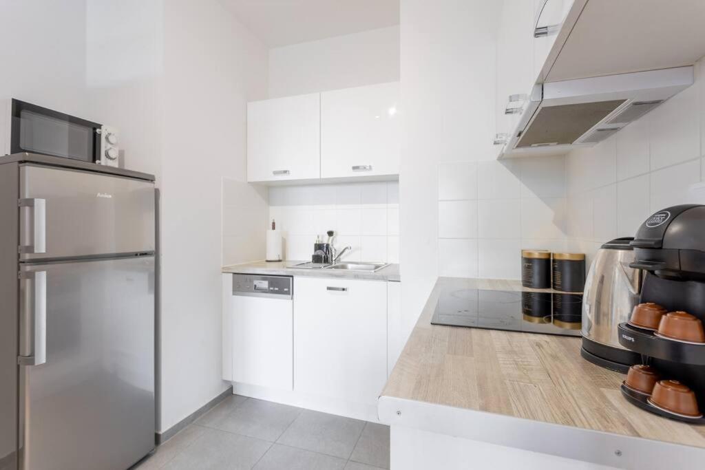 Urban Chic - Premium City-Center Stay on Pereca Street