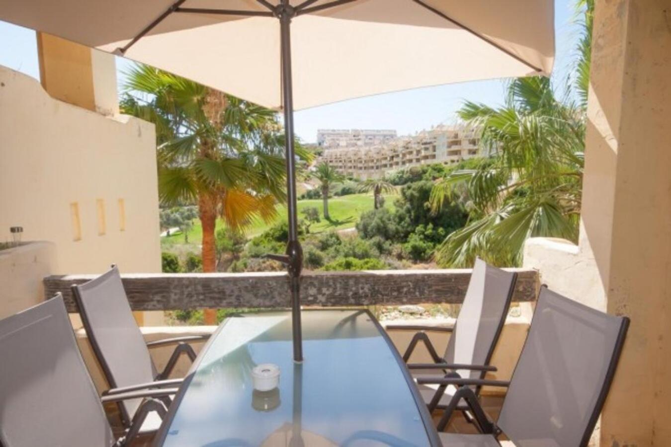 Beautiful Apartment Duquesa Village