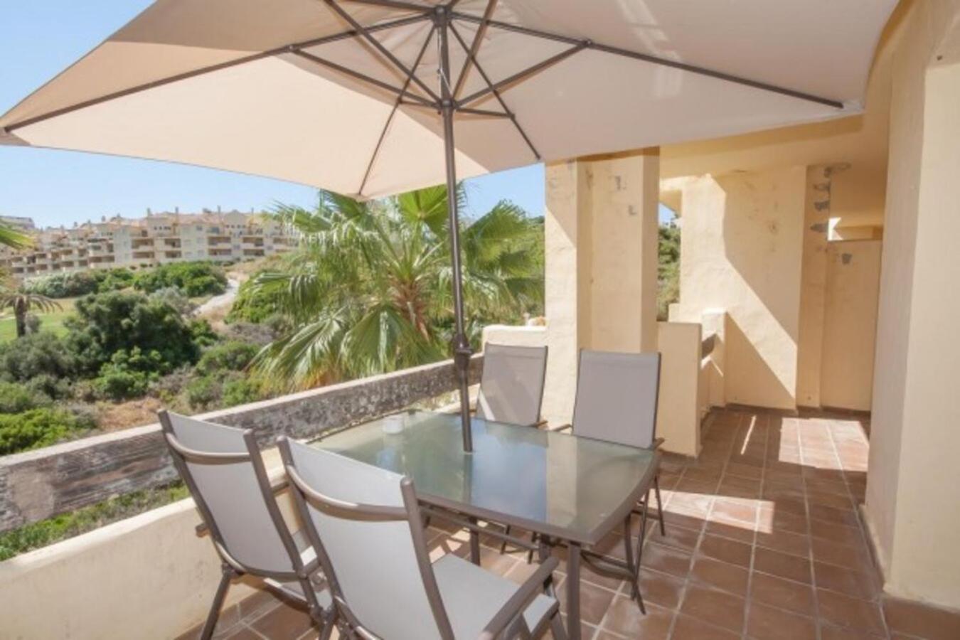 Beautiful Apartment Duquesa Village
