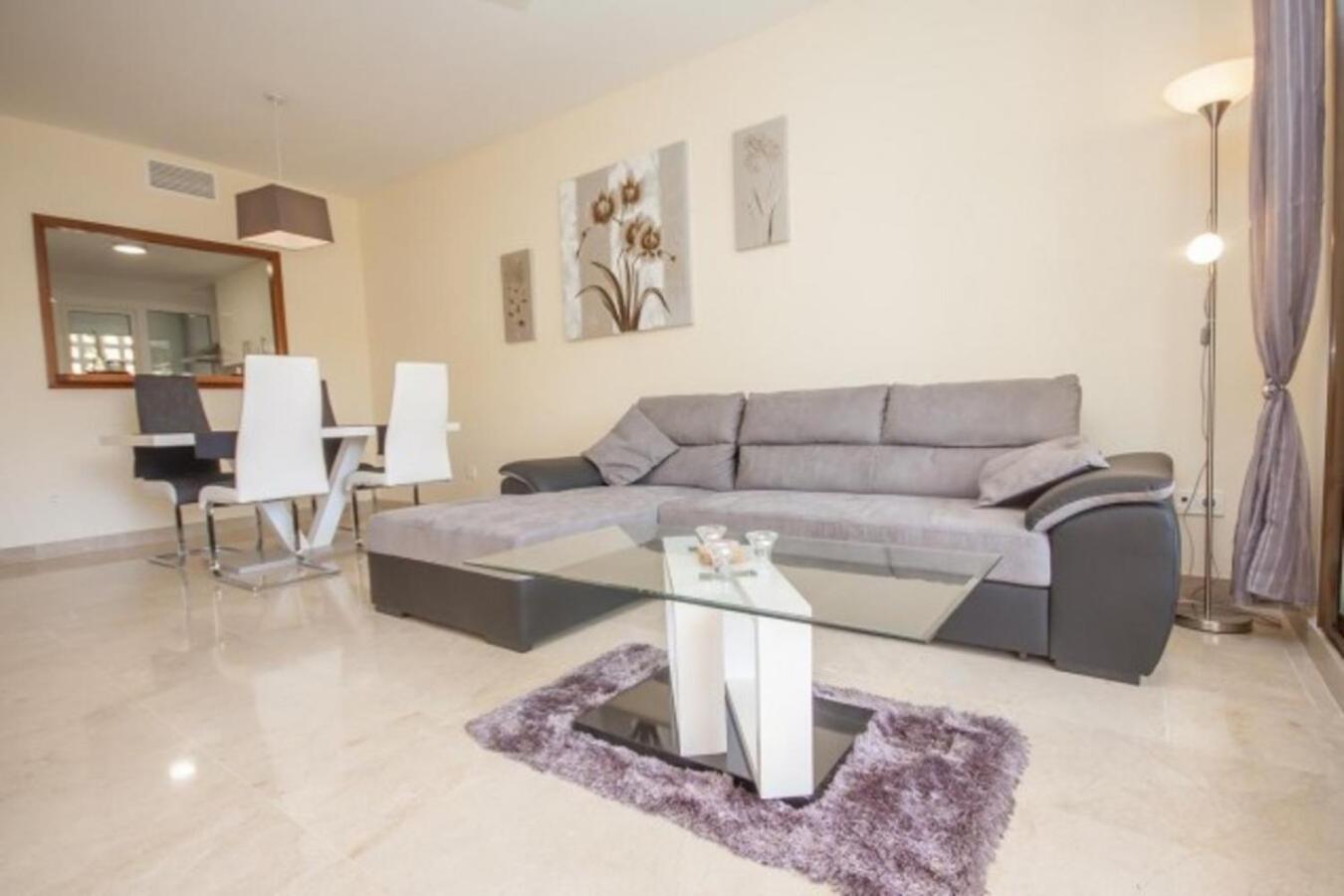 Beautiful Apartment Duquesa Village