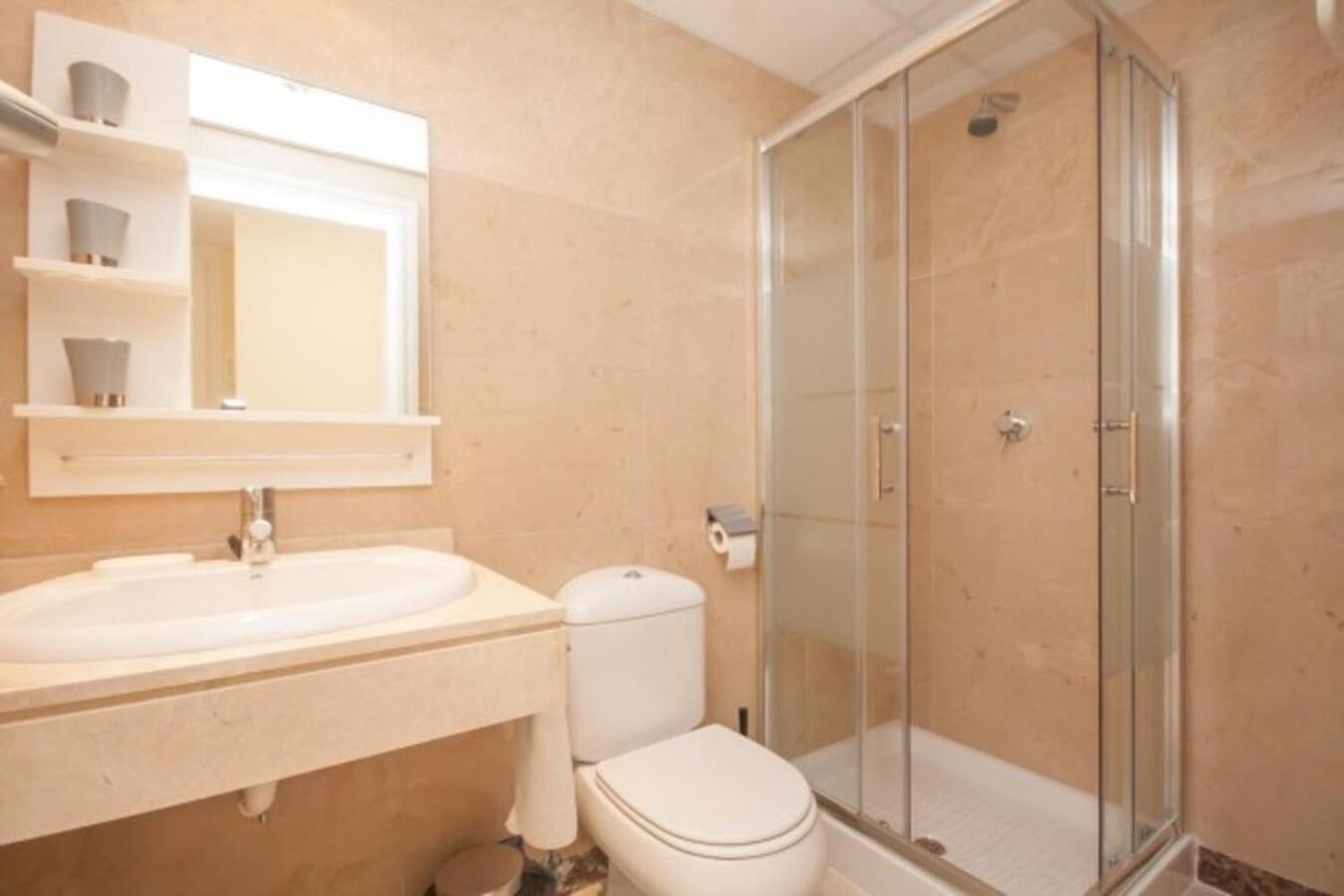 Beautiful Apartment Duquesa Village