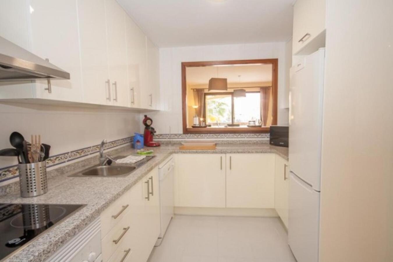 Beautiful Apartment Duquesa Village