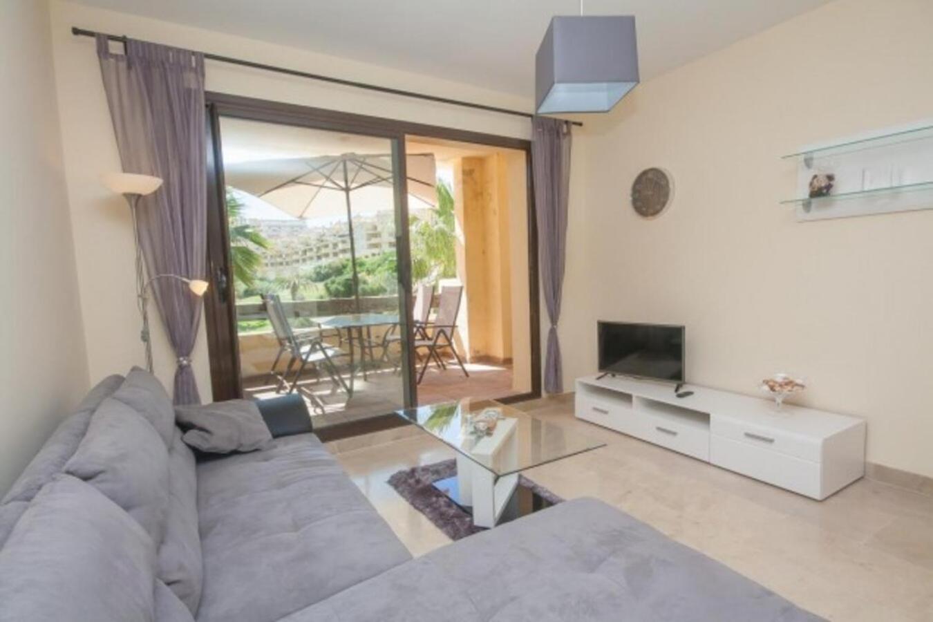 Beautiful Apartment Duquesa Village