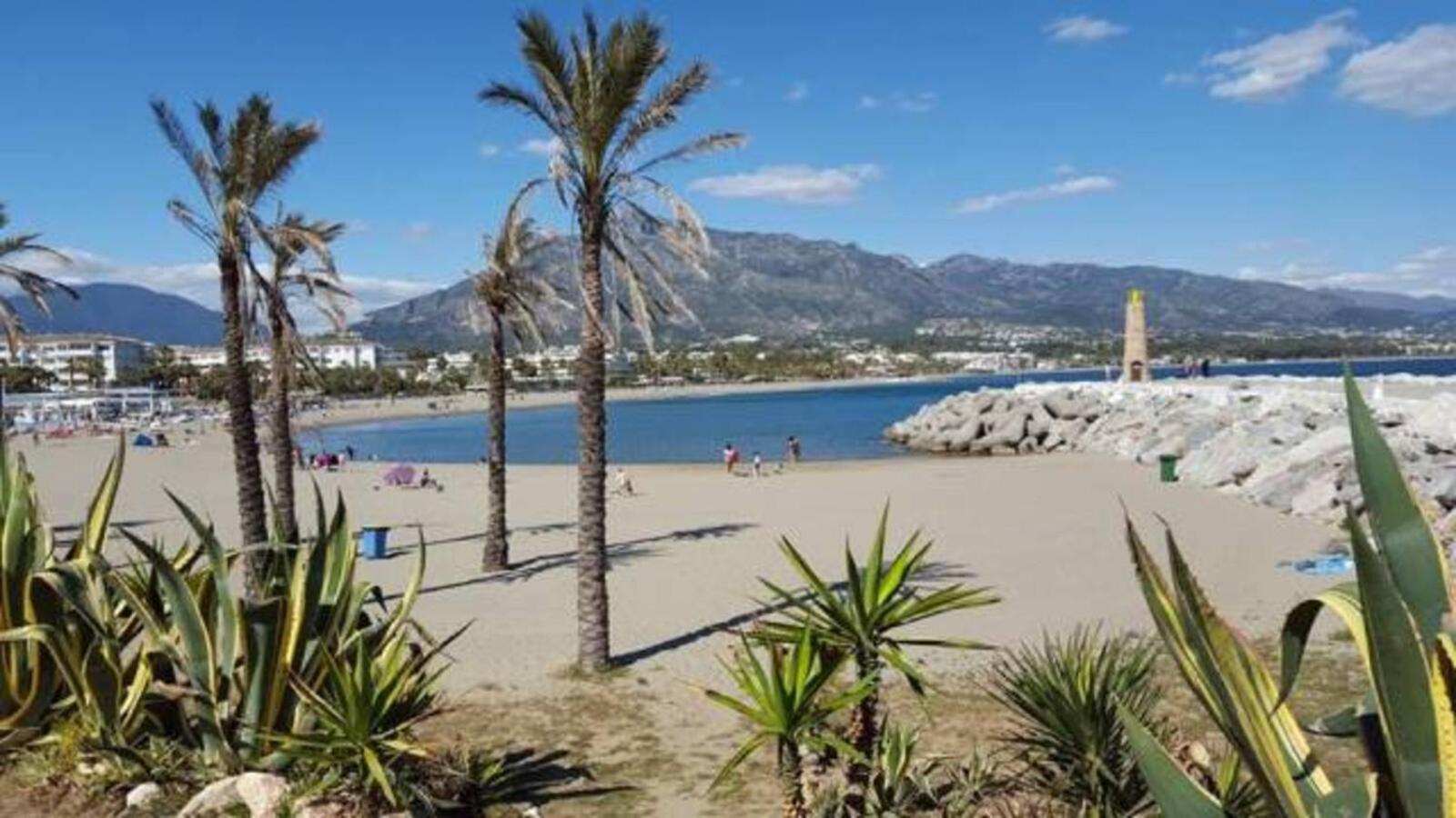 Beautiful Apartment Duquesa Village