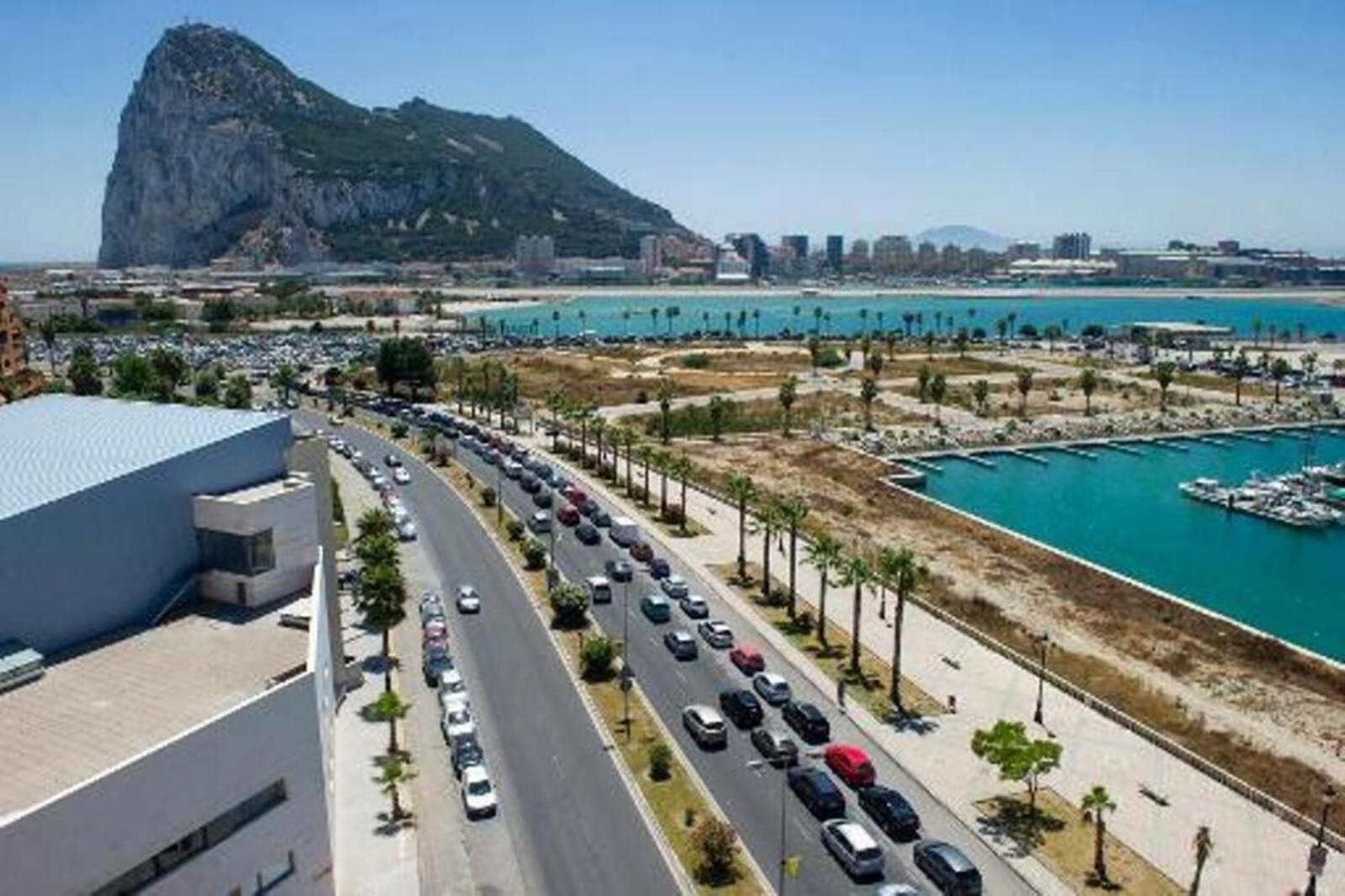 Beautiful Apartment Duquesa Village