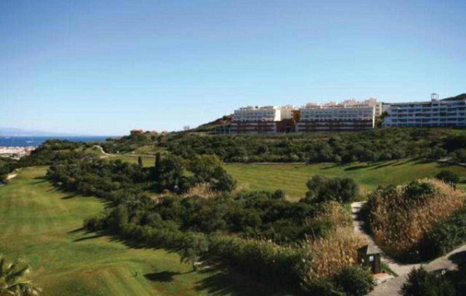 Beautiful Apartment Duquesa Village