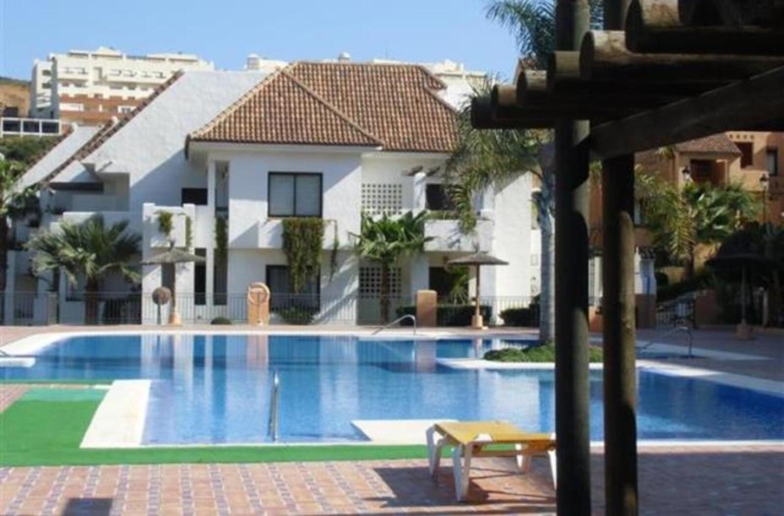 Beautiful Apartment Duquesa Village